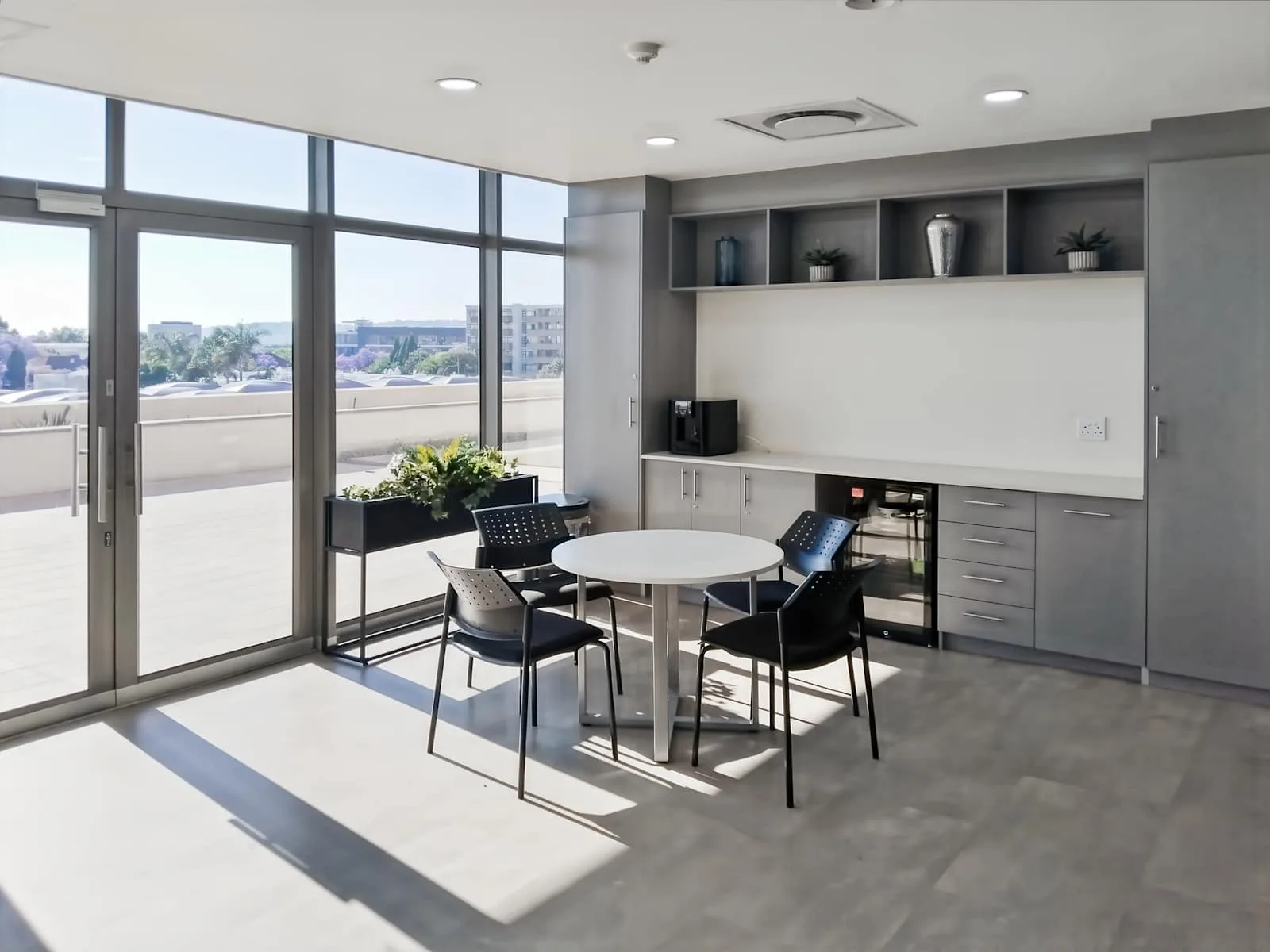 Regus Johannesburg, Craddock Square Rosebank, Kitchen, Johannesburg