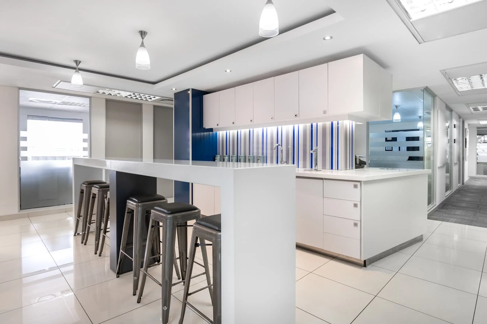 Regus JOHANNESBURG, Rivonia Village, Kitchen, Rivonia