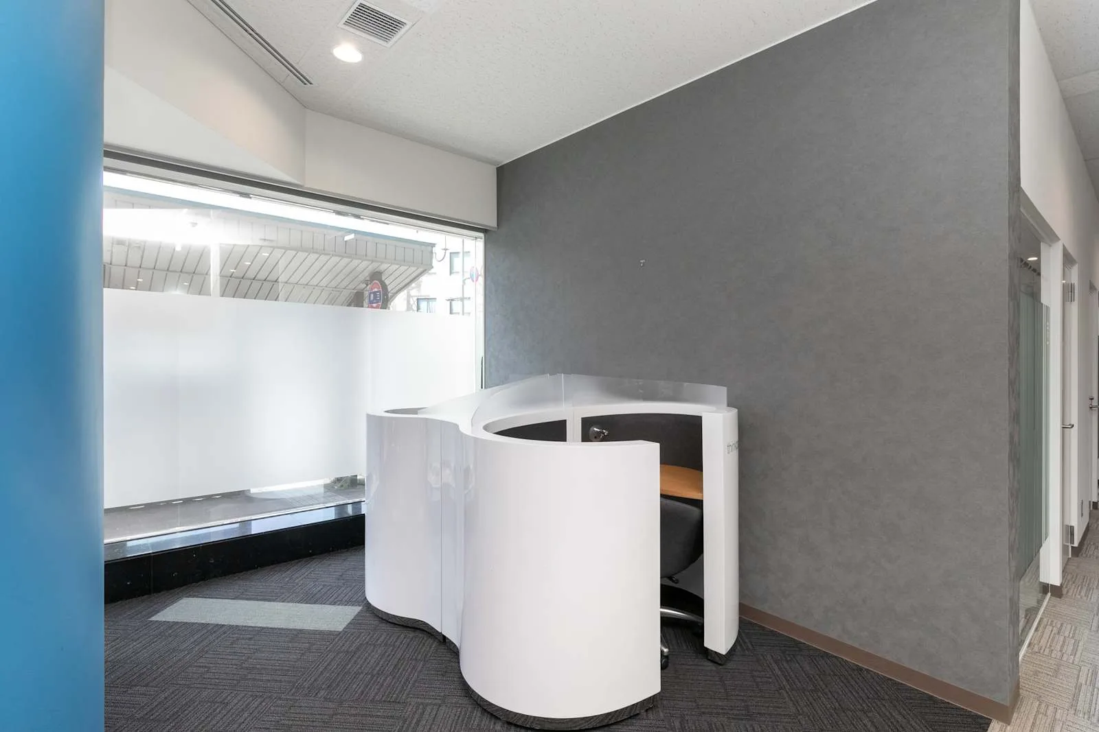 Regus KANAZAWA, Kanazawaeki Higashi、電話ブース、Kanazawa
