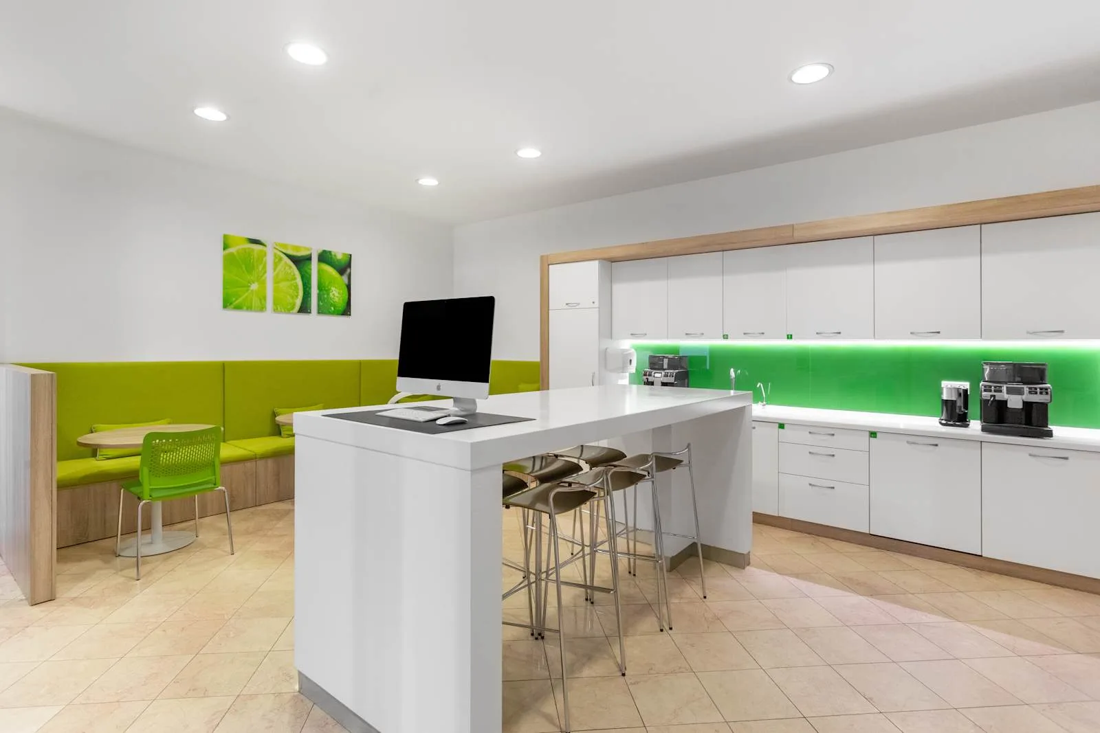 Regus KIEV, Horizon park, Kitchen, Kyiv