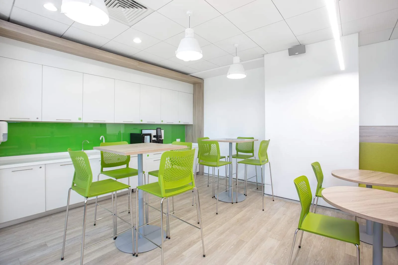 Regus KIEV, Silver Breeze, Kitchen, Kyiv