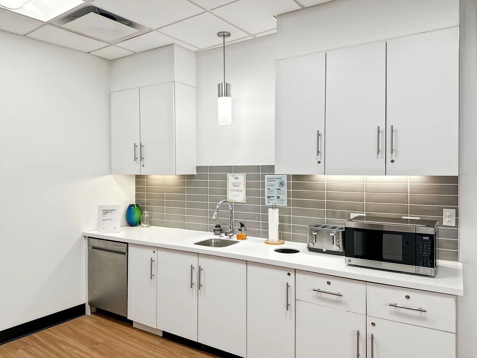 Regus KS, Kansas City– Leawood – Park Place, Kitchen, Leawood, KS