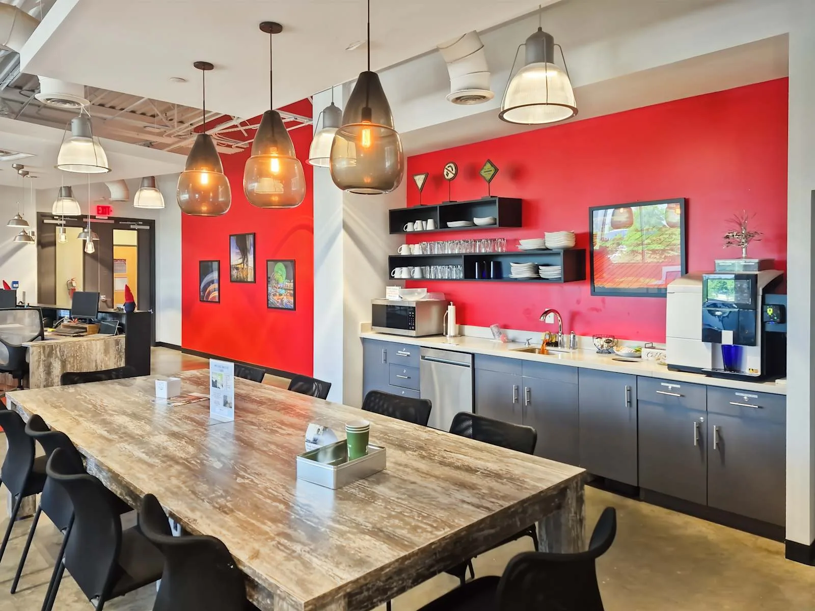 Regus KY, Louisville - Brownsboro Crossing, Kitchen, Louisville, KY