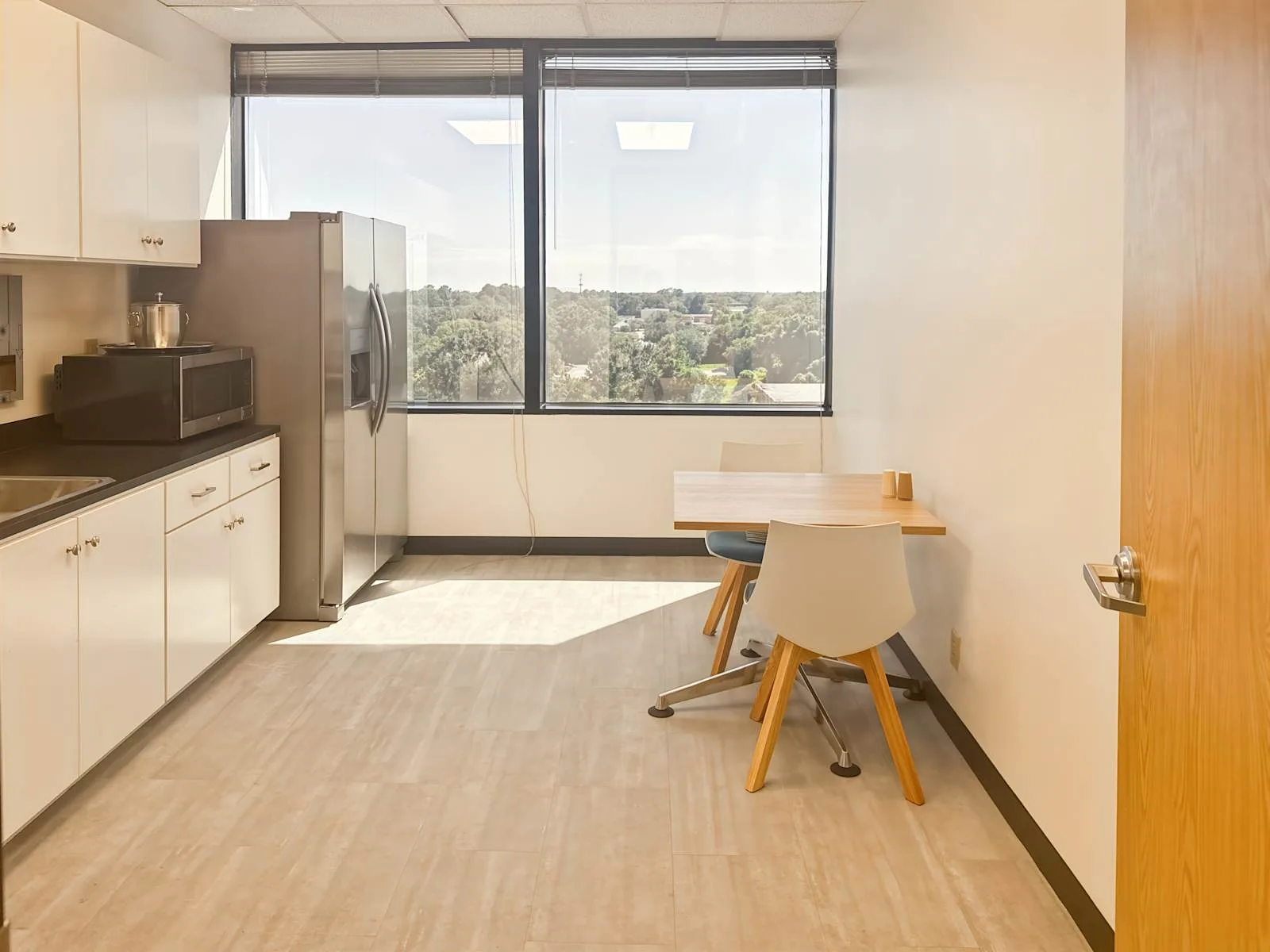 Regus LA, Lafayette - W. Pinhook Rd., Kitchen, Lafayette, LA