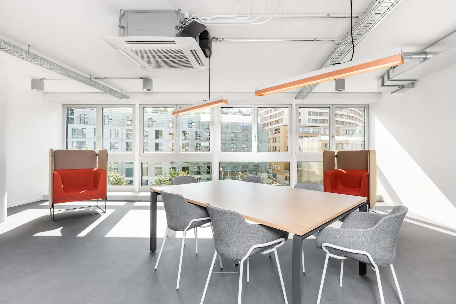Regus LAUSANNE, Bessieres, Salle de réunion 6 personnes, Lausanne
