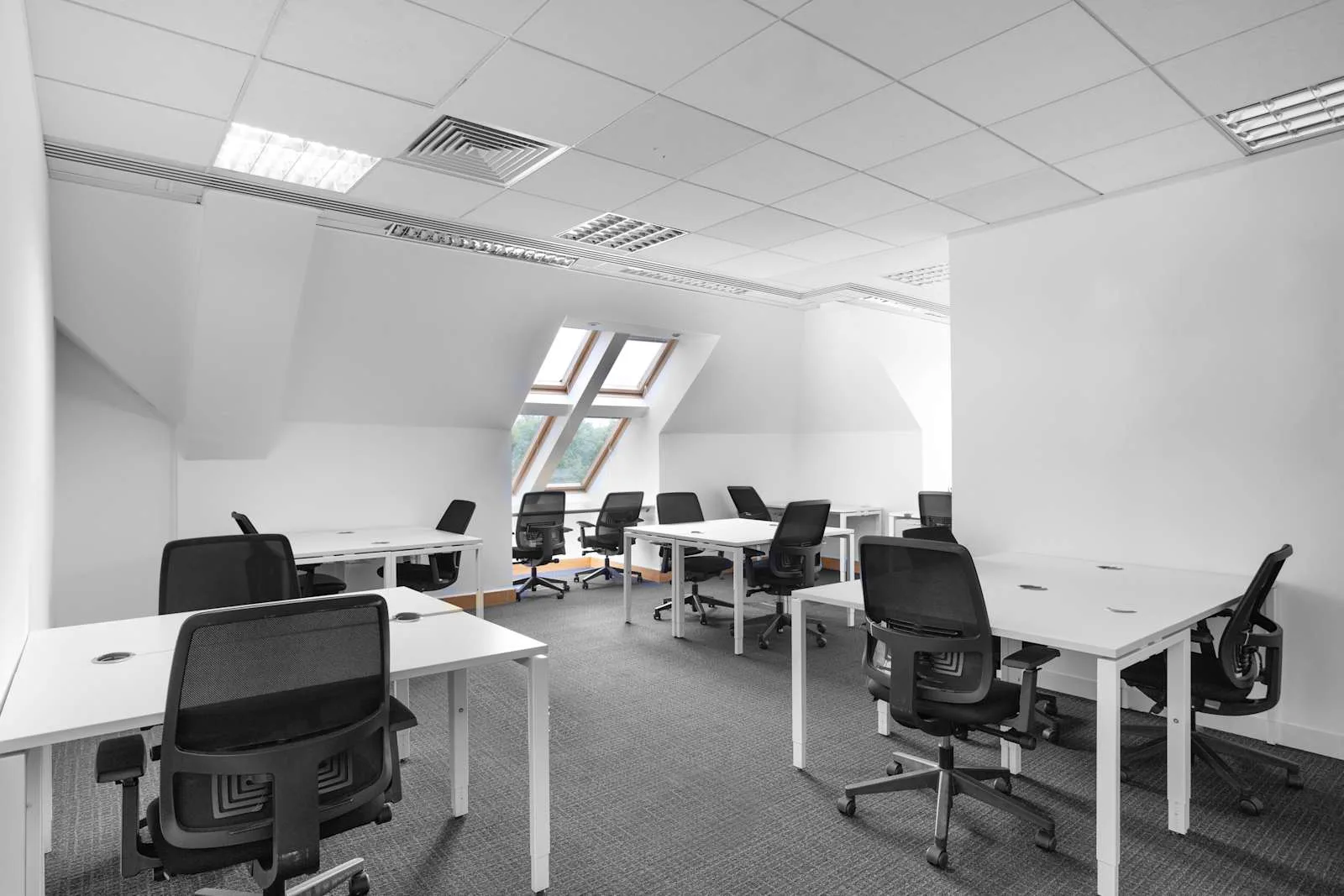 Regus LEATHERHEAD, Kingston Road, Open-plan office, Leatherhead