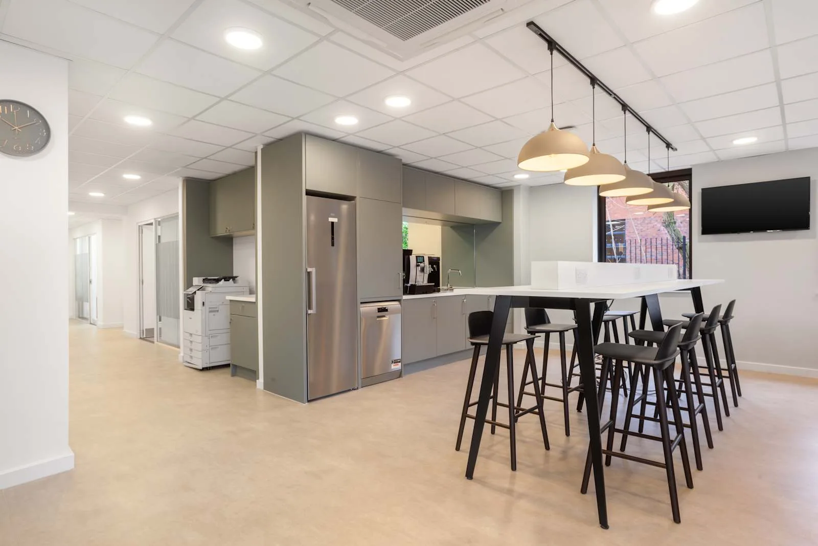Regus Leicester, Meridian Business Park, Cuisine, Leicester
