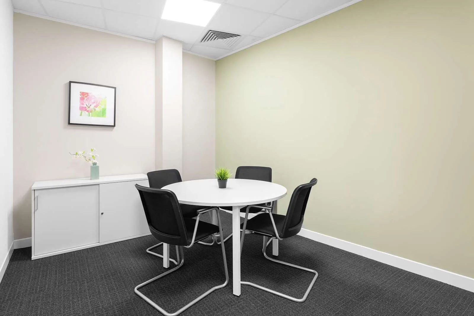 Regus LEICESTER, St George's House, Salle de réunion 4 personnes, Leicester