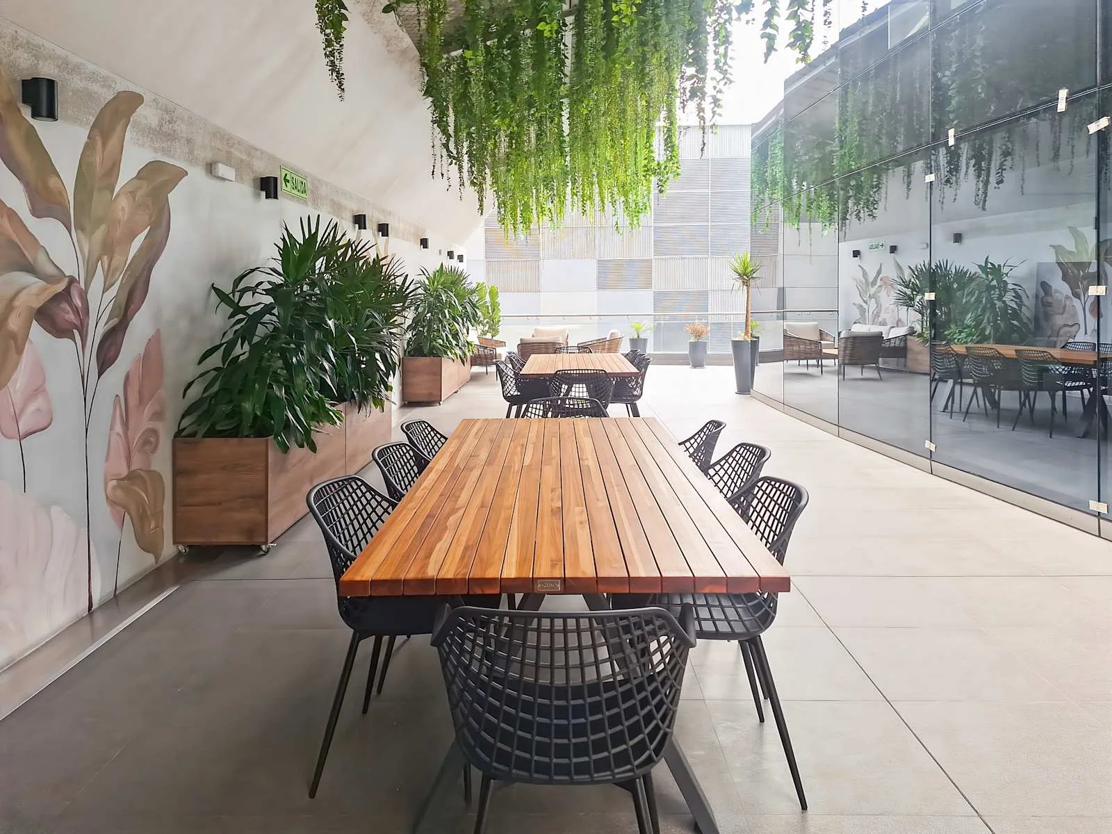 Regus Lima, Golf los Inkas, Terraza y espacio exterior, Lima