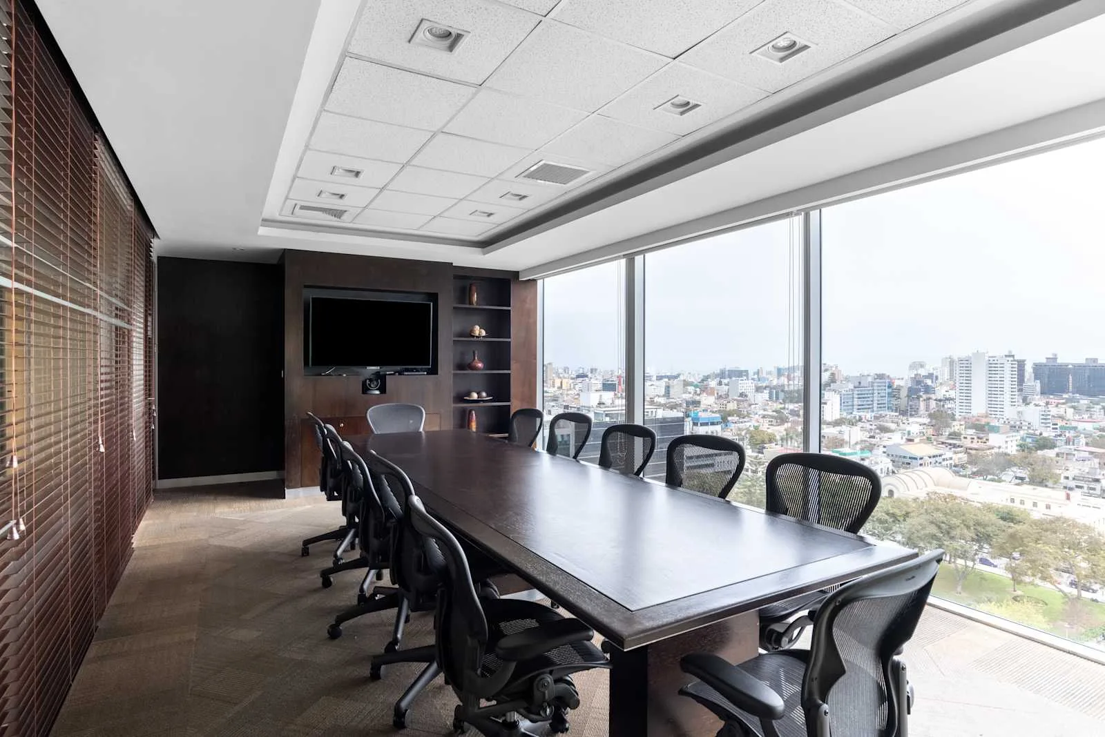 Regus LIMA, San Isidro Fibra Building, Sala de reuniones para 12 personas, Lima