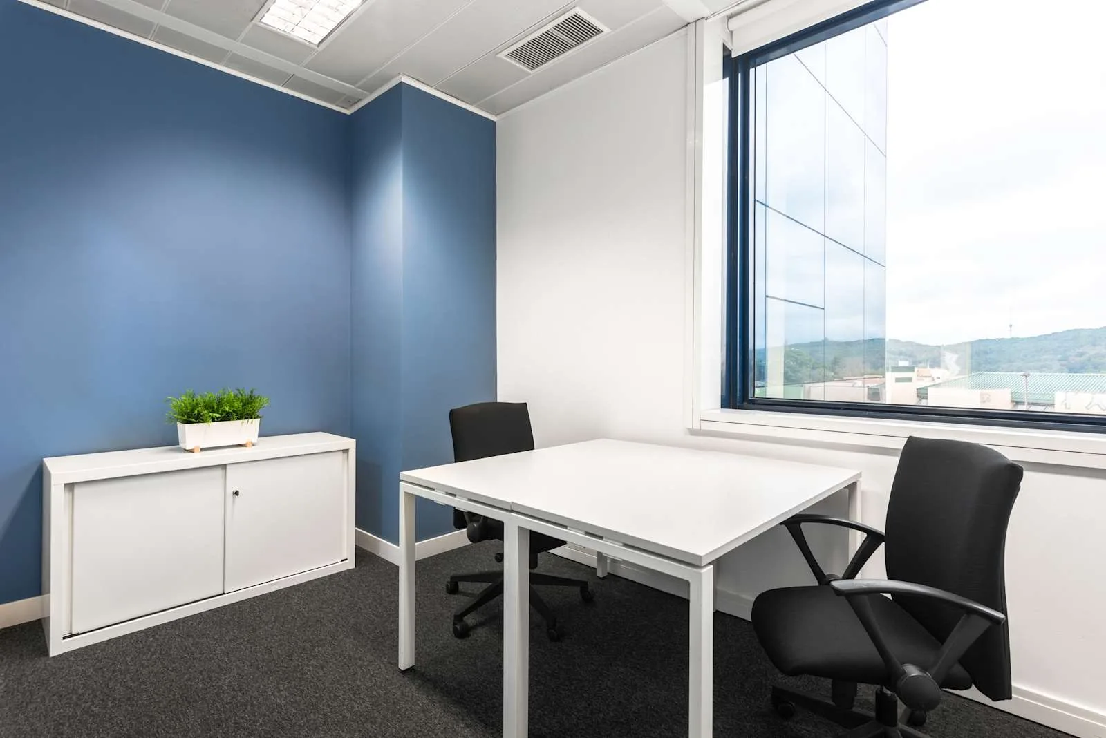 Regus LISBON, Amoreiras, Escritório privativo com 2 postos, Lisboa