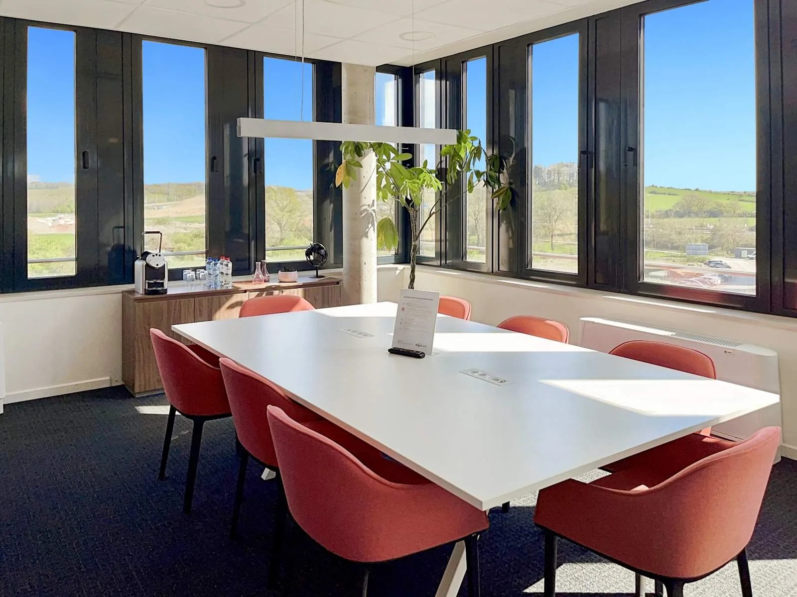 Regus LIVANGE, Luxembourg Sud, Meeting room for 8 people, Livange