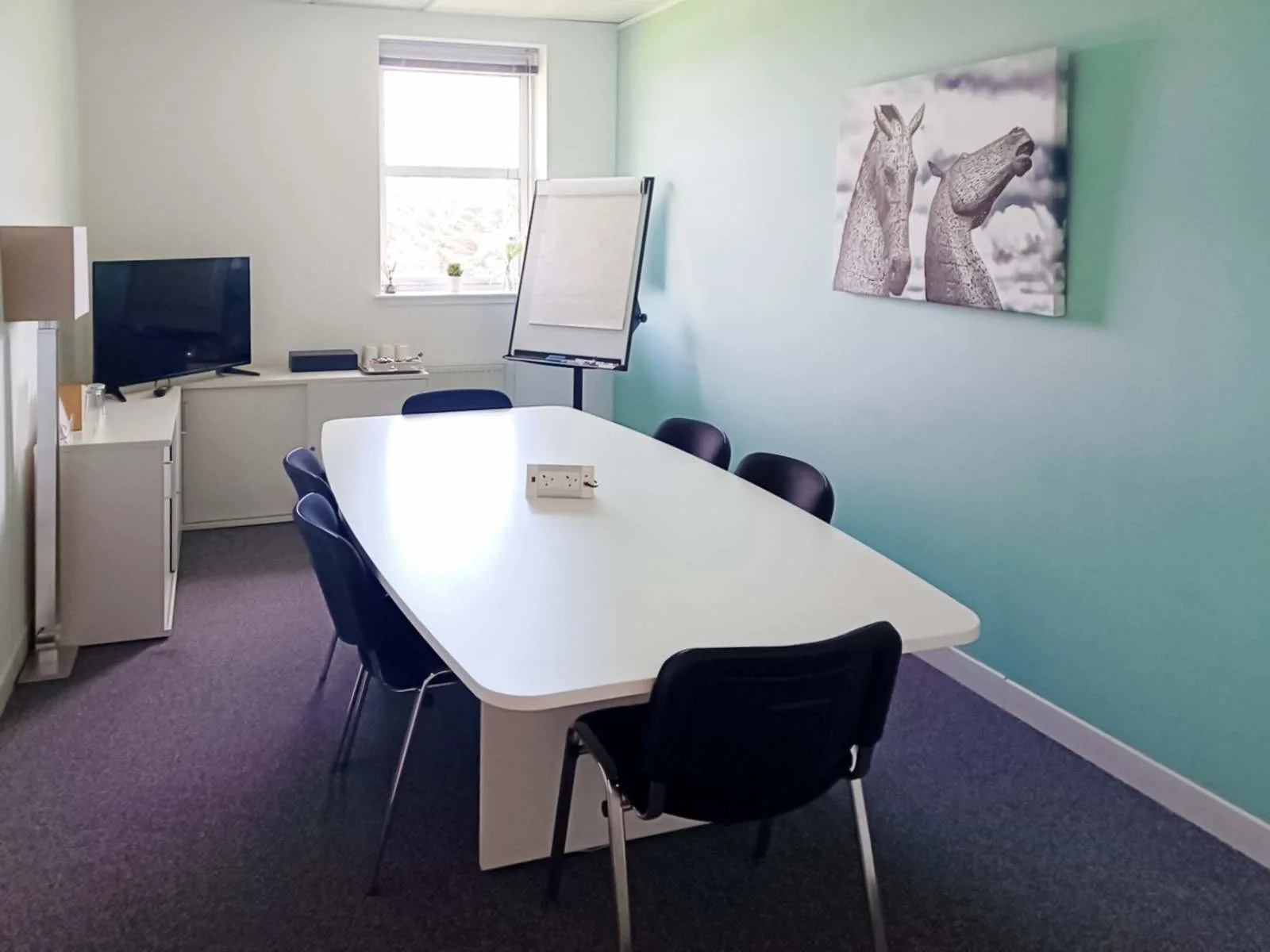 Regus LIVINGSTON, Deer Park, Meeting room for 8 people, Livingston