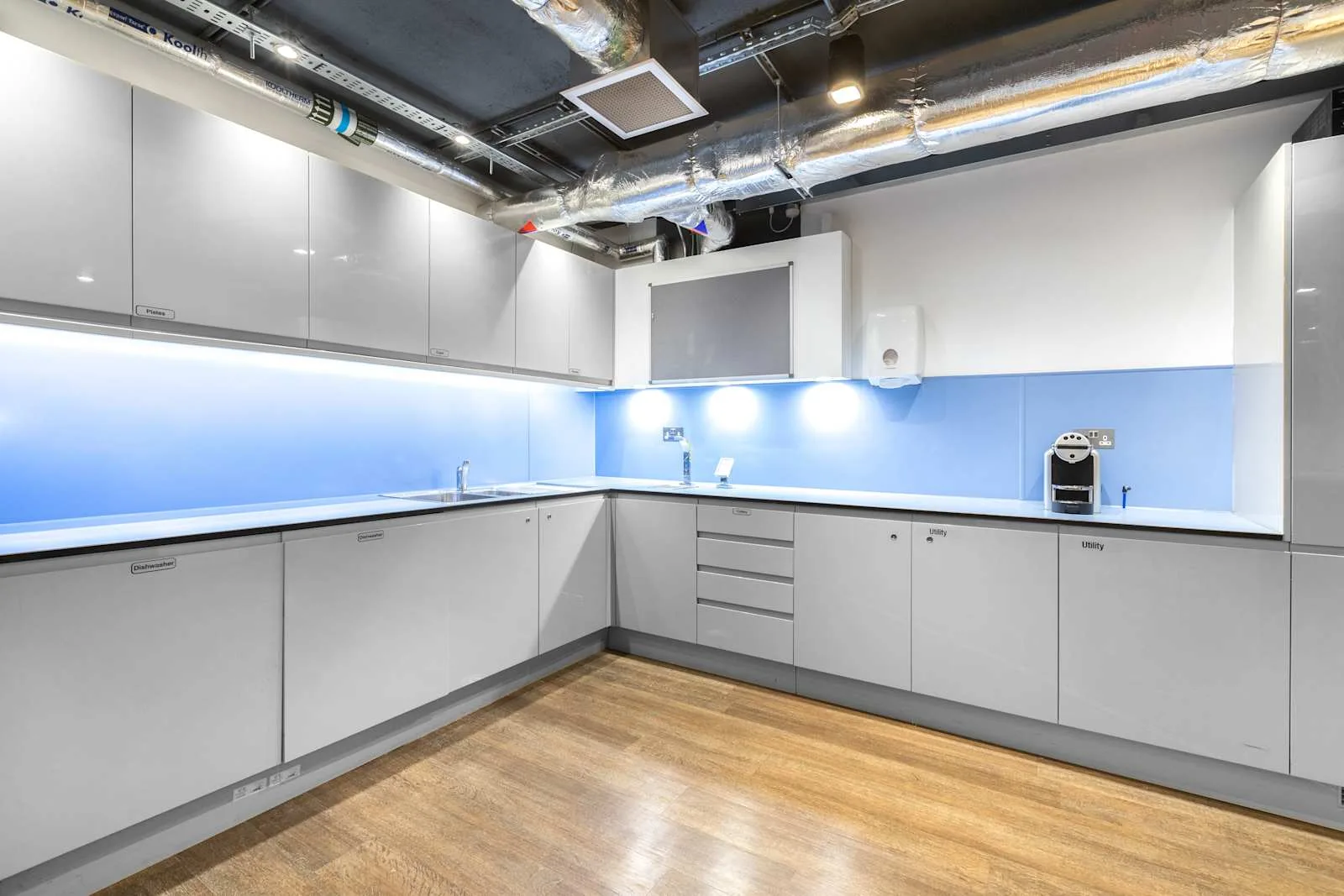 Regus LONDON, Oxford Street (Marble Arch), Kitchen, London