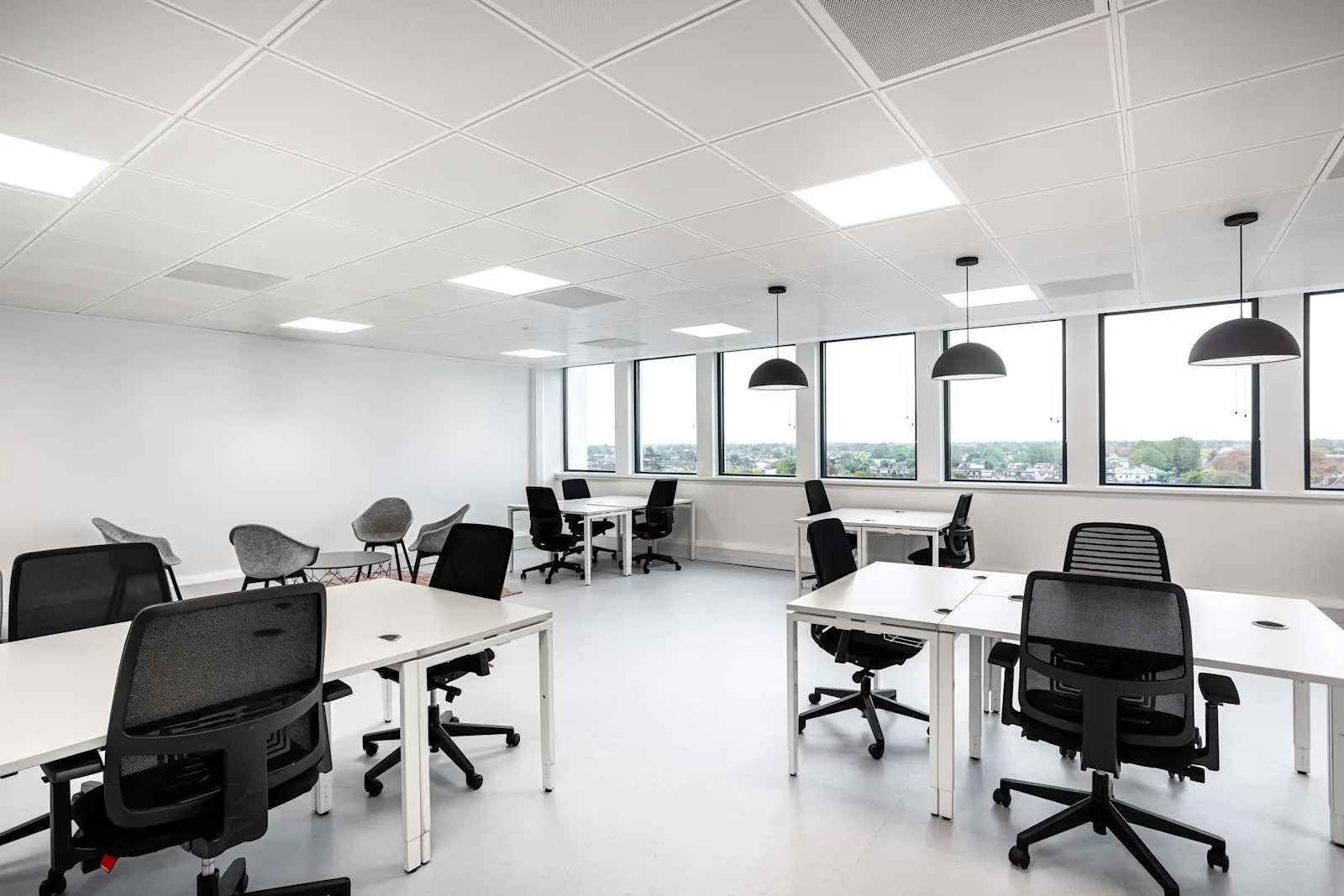 Regus LONDON, Twickenham, Open-plan office, Twickenham