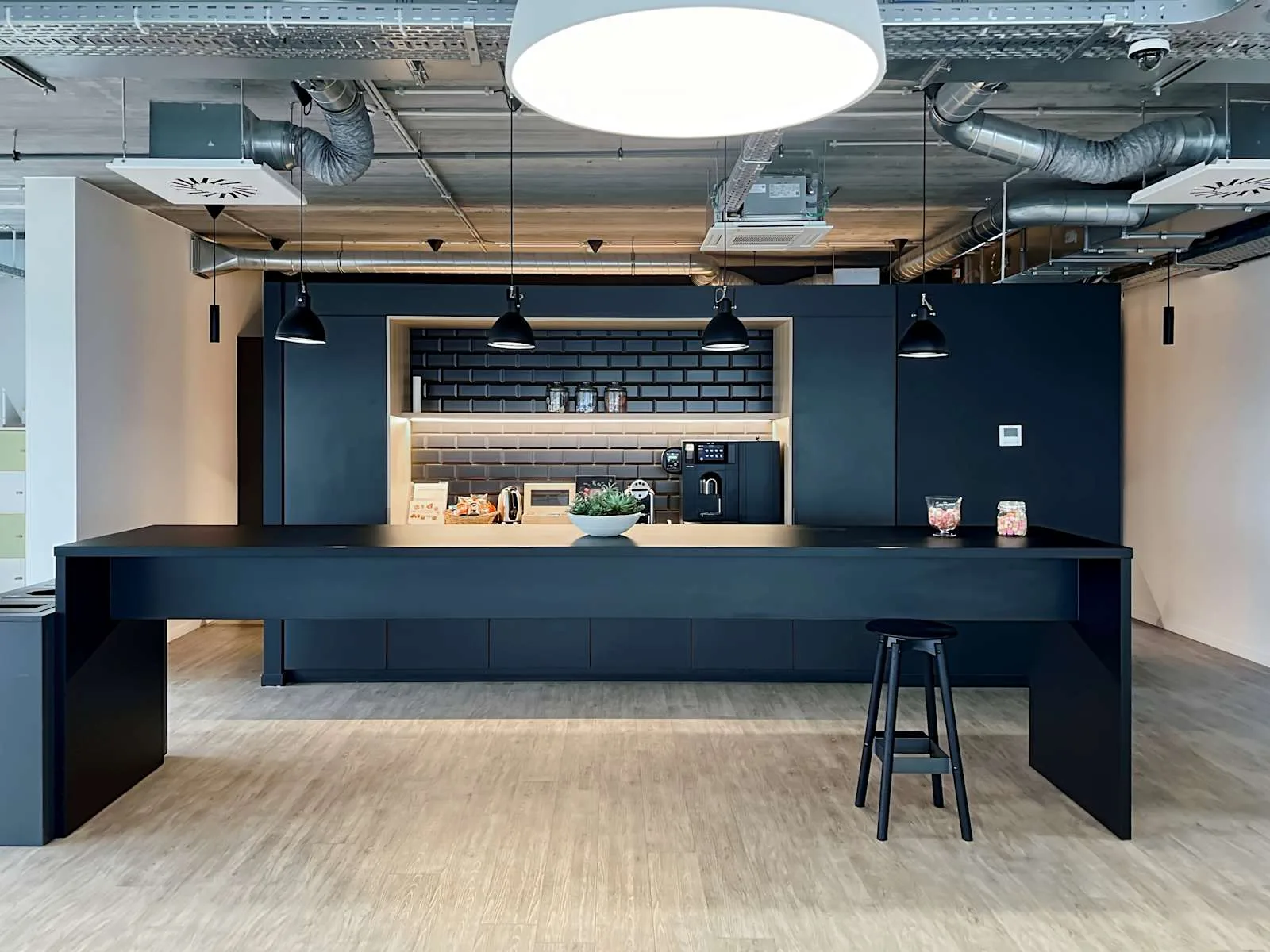 Regus Louvain-La-Neuve, Axis Parc, Cuisine, Mont-Saint-Guibert