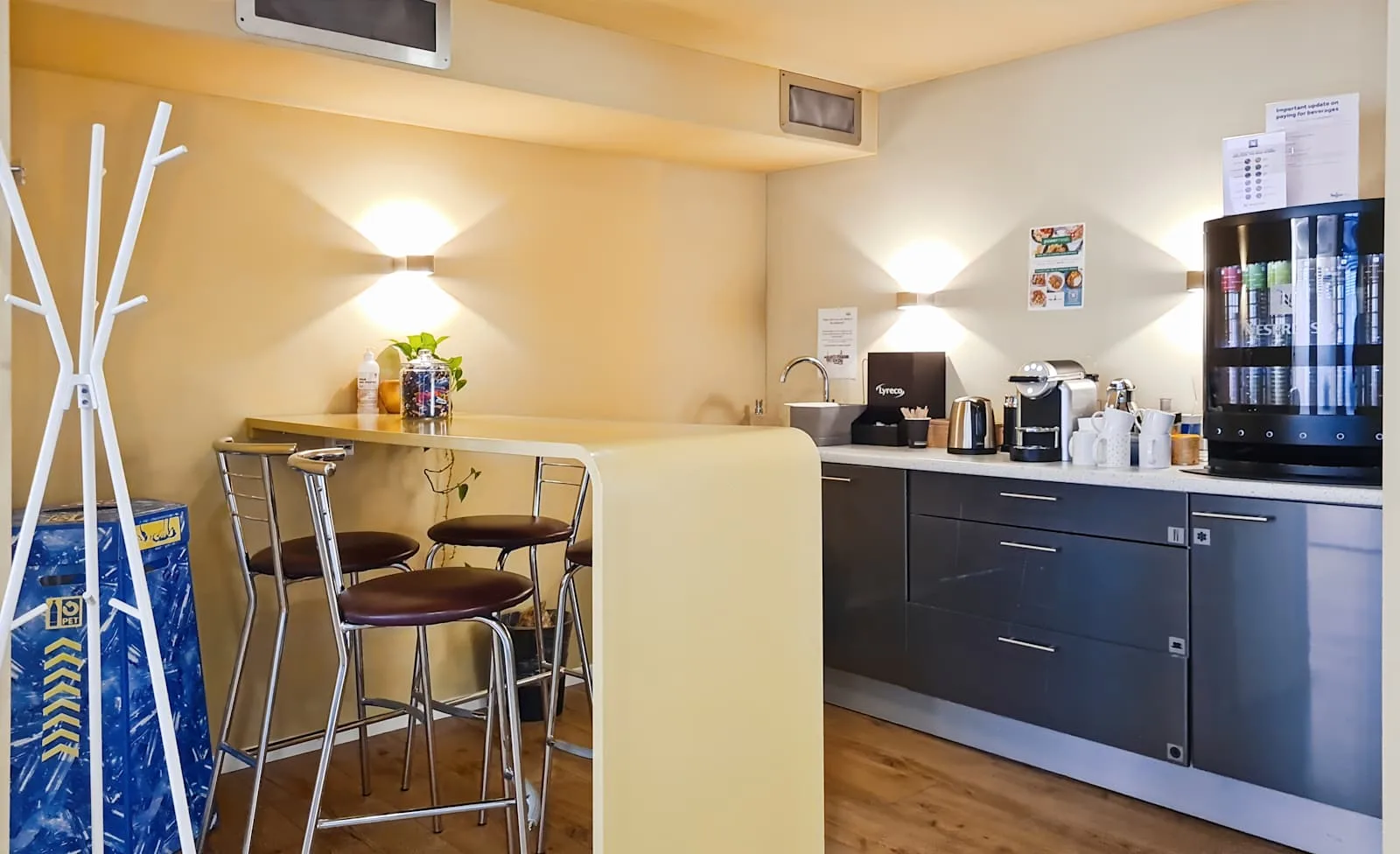Regus LUCERNE, City Old Town, Kitchen, Lucerne