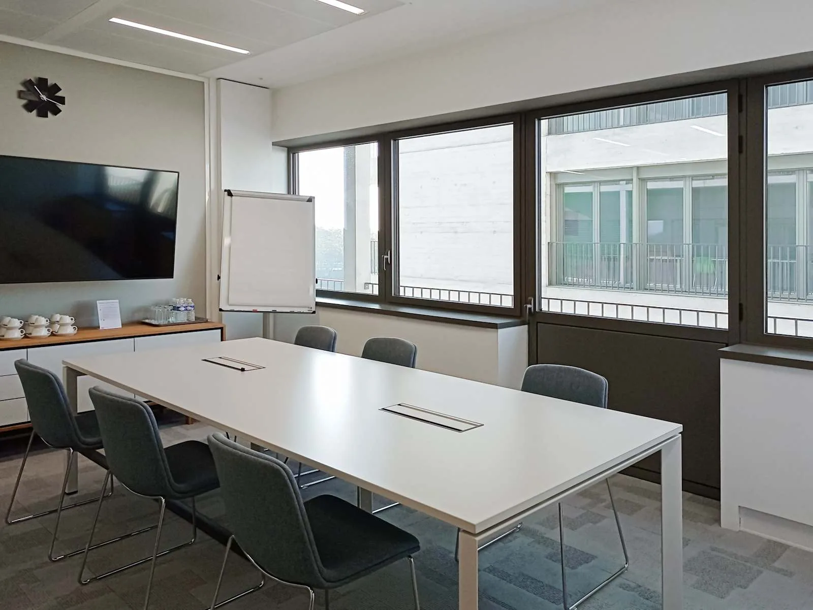 Regus Lyon, Confluence, Meeting room for 7 people, Lyon 2e