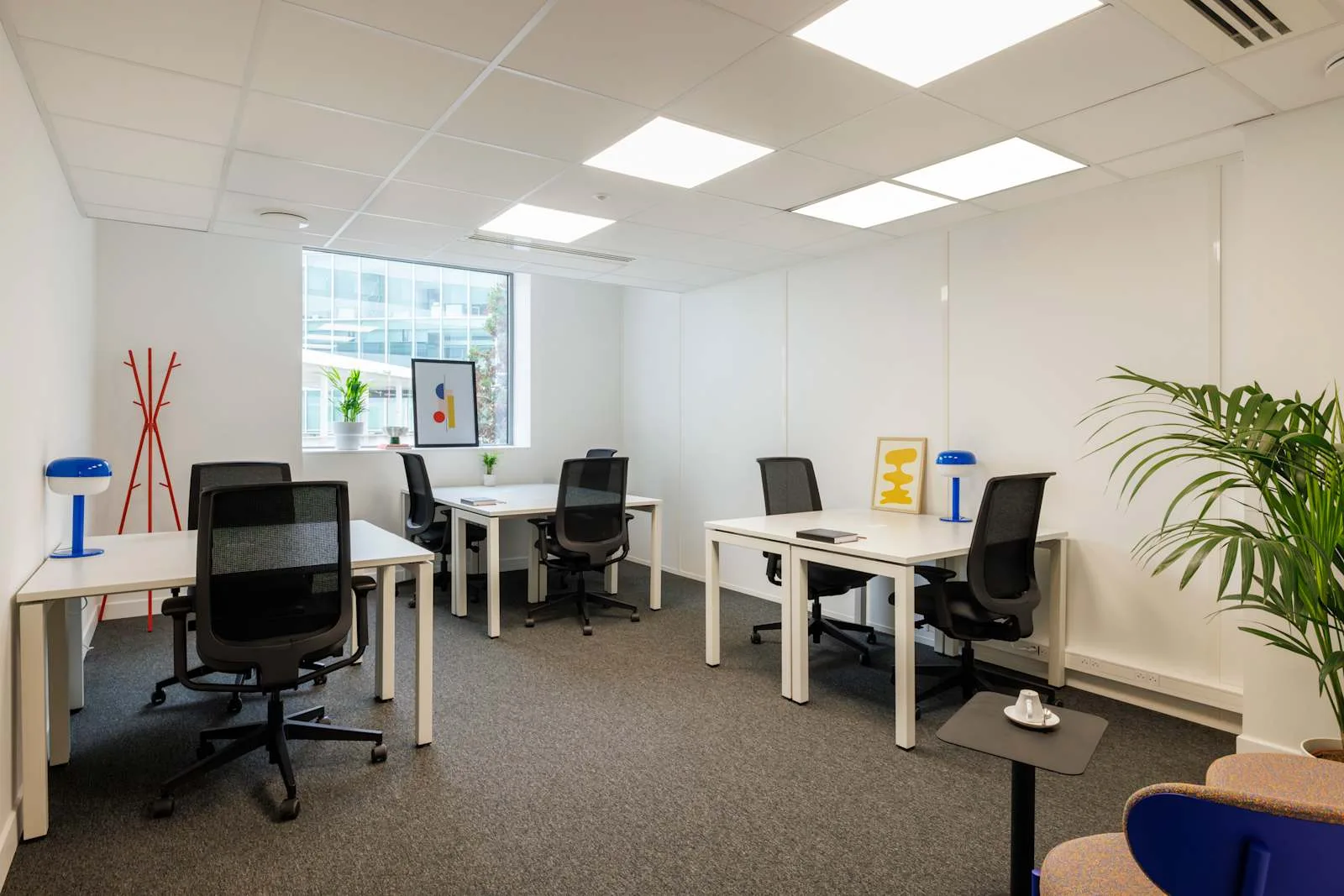 Regus Lyon, Saint Exupéry Airport, Bureau privatif 8 postes, Genas
