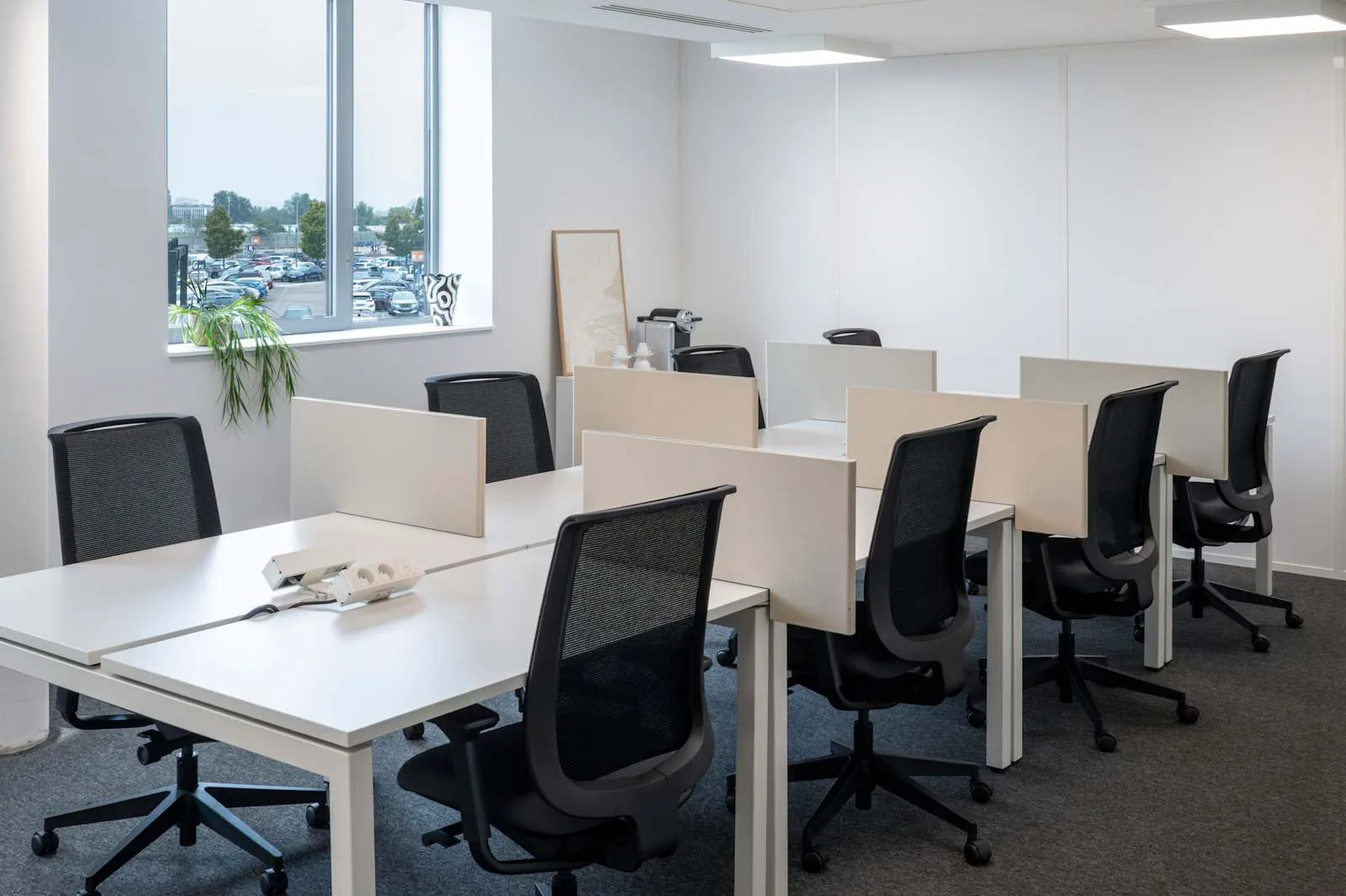 Regus Lyon, Saint Exupéry Airport, Private office, 7 desks, Genas