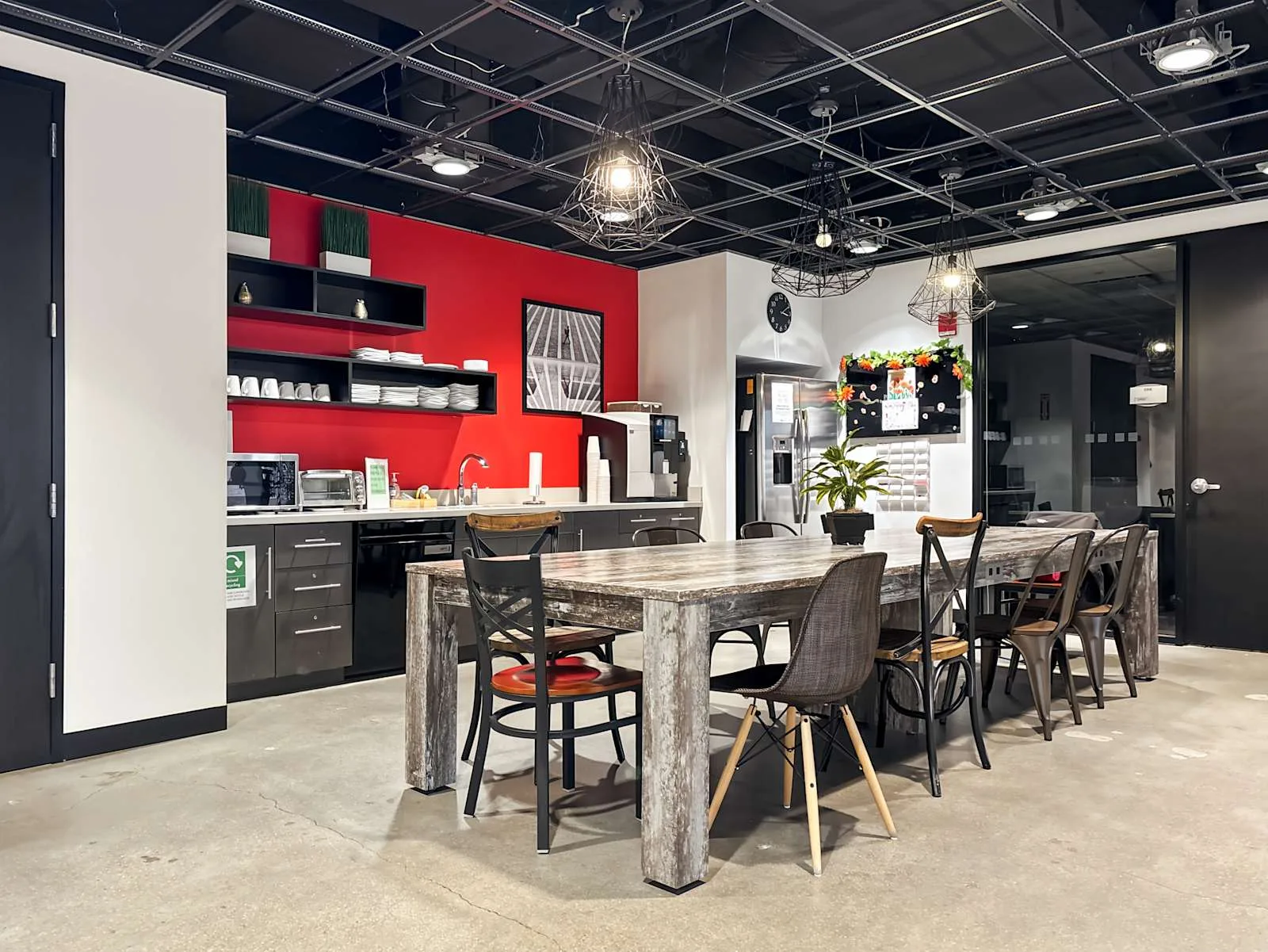 Regus MA, Boston - 101 Arch Street, Kitchen, Boston, MA