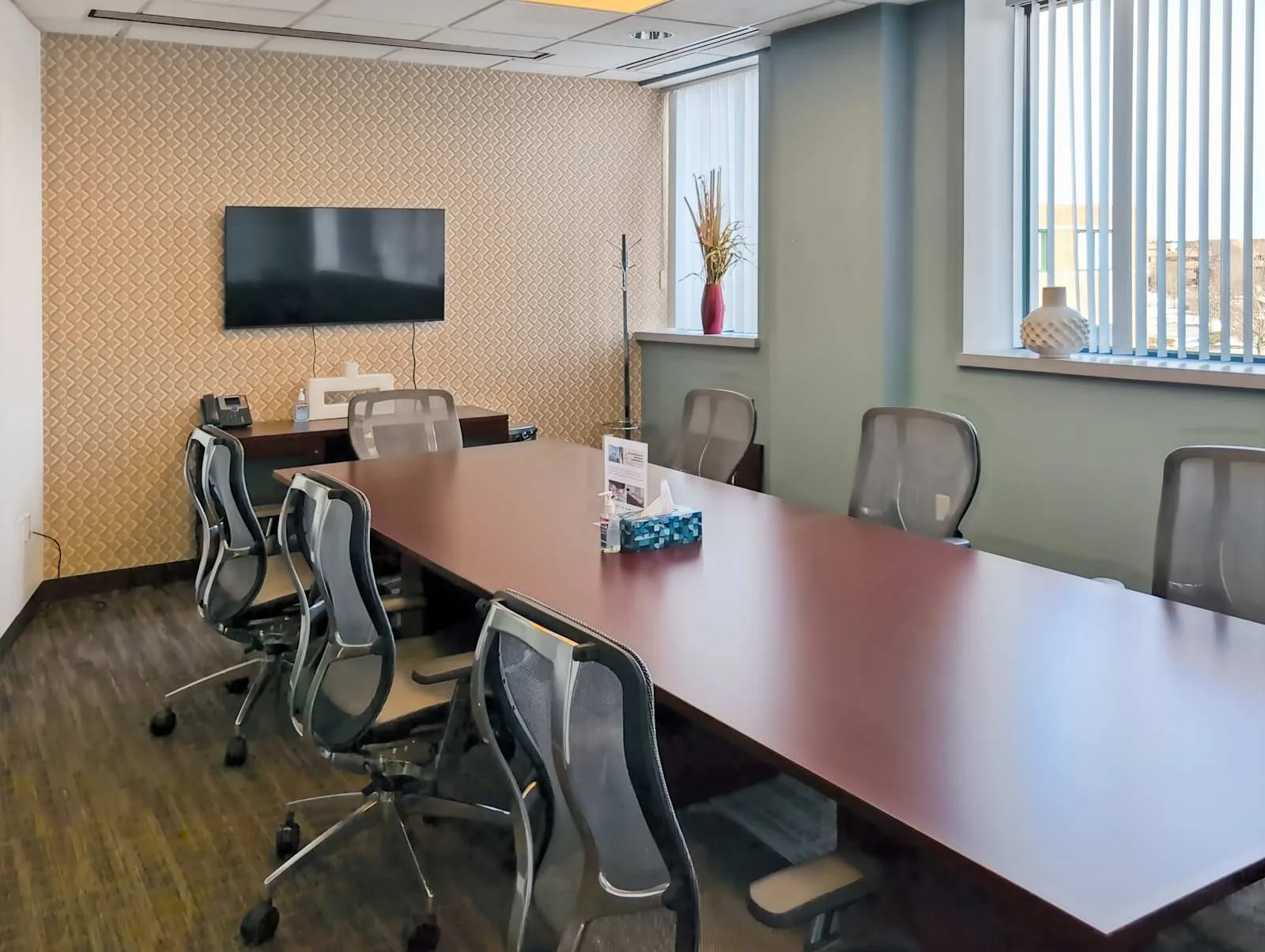 Regus MA, Concord - Concord Meadows, Meeting room for 7 people, Concord, MA