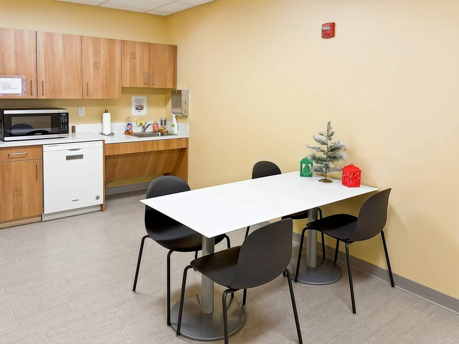 Regus MA, Milton - Granite Avenue, Kitchen, Milton, MA