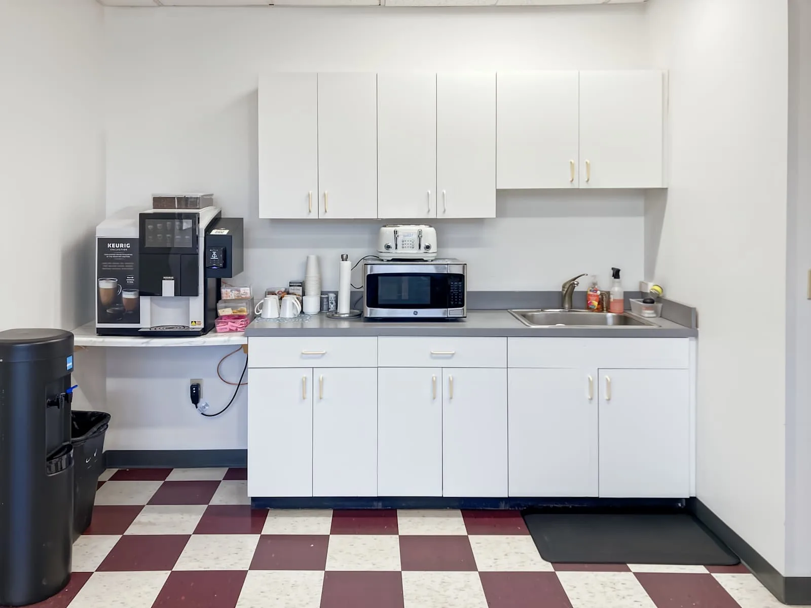 Regus MA, Northborough - Bearfoot Road, Kitchen, Northborough, MA