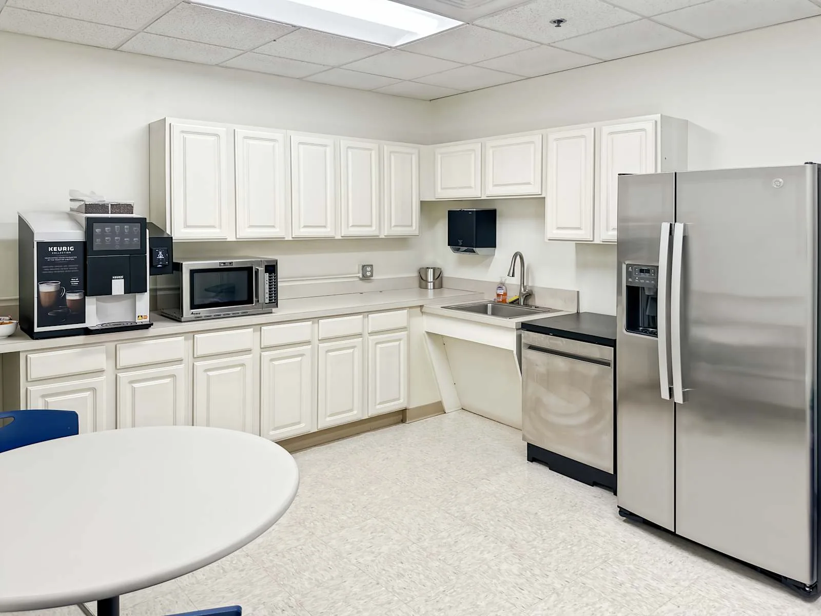 Regus MA, Springfield - Main St, Kitchen, Springfield, MA
