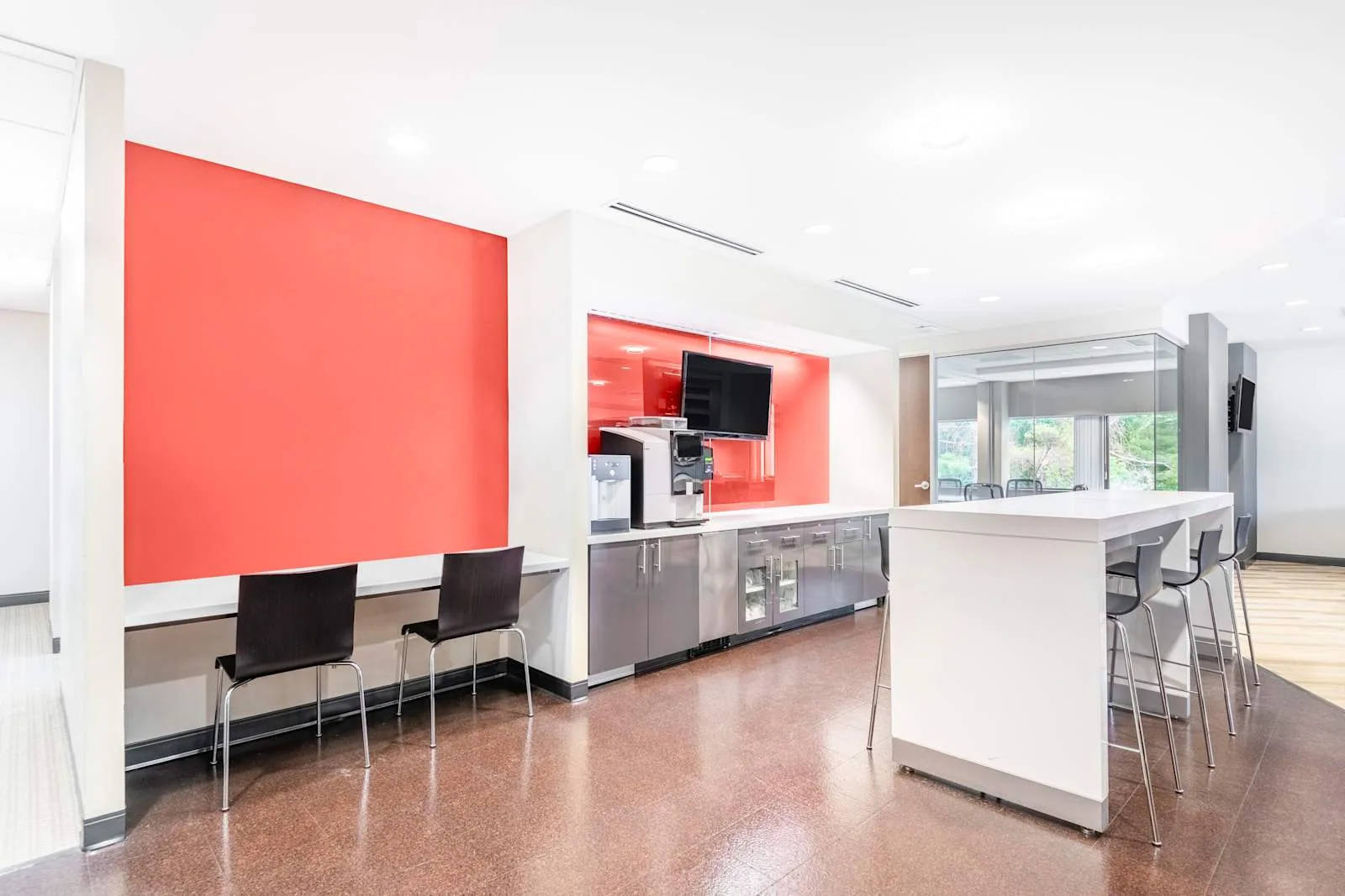 Regus MA, Waltham – Waltham Centre, Kitchen, Waltham, MA
