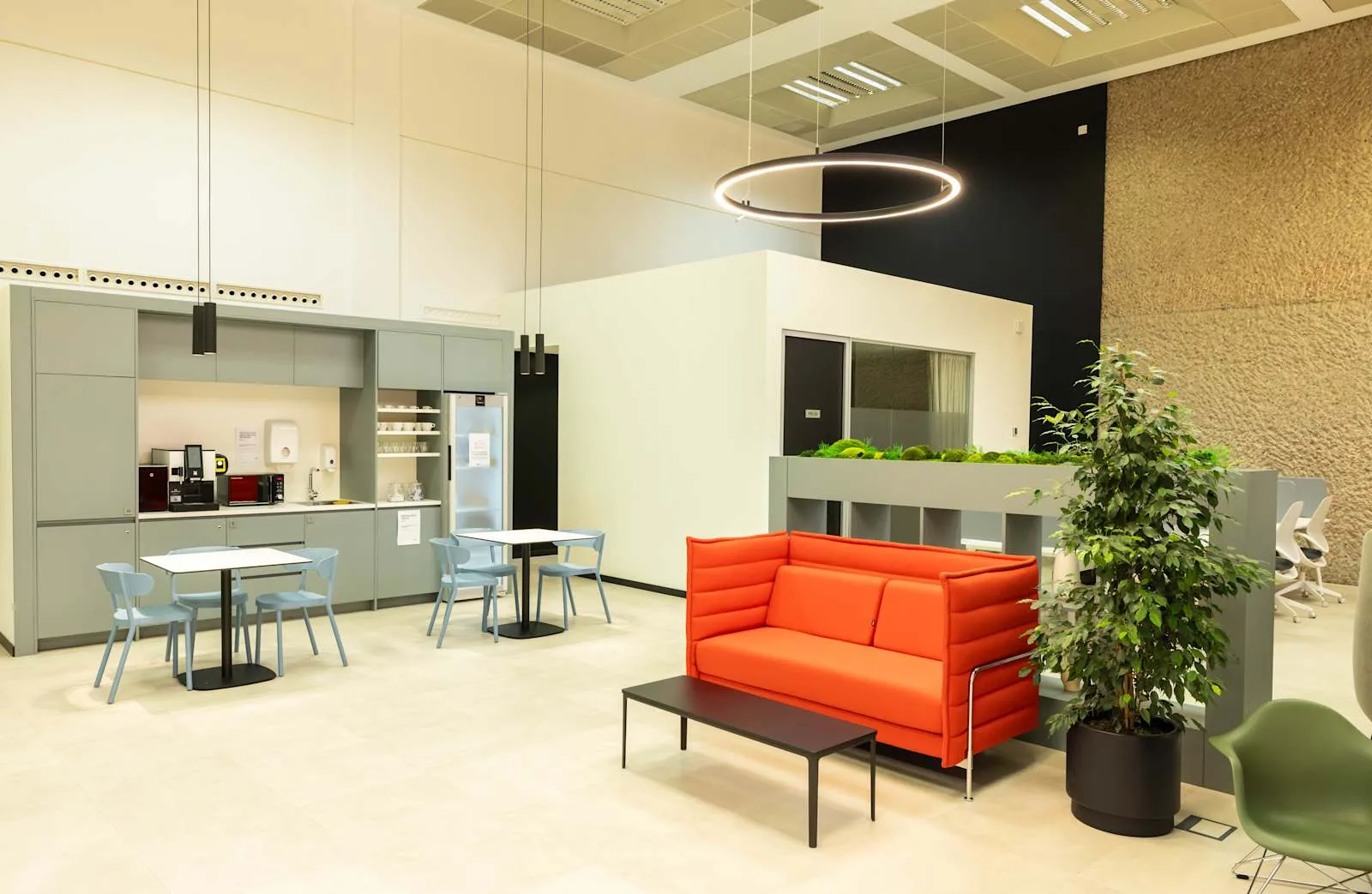 Regus Madrid, Regus Luca de Tena, Kitchen, Madrid