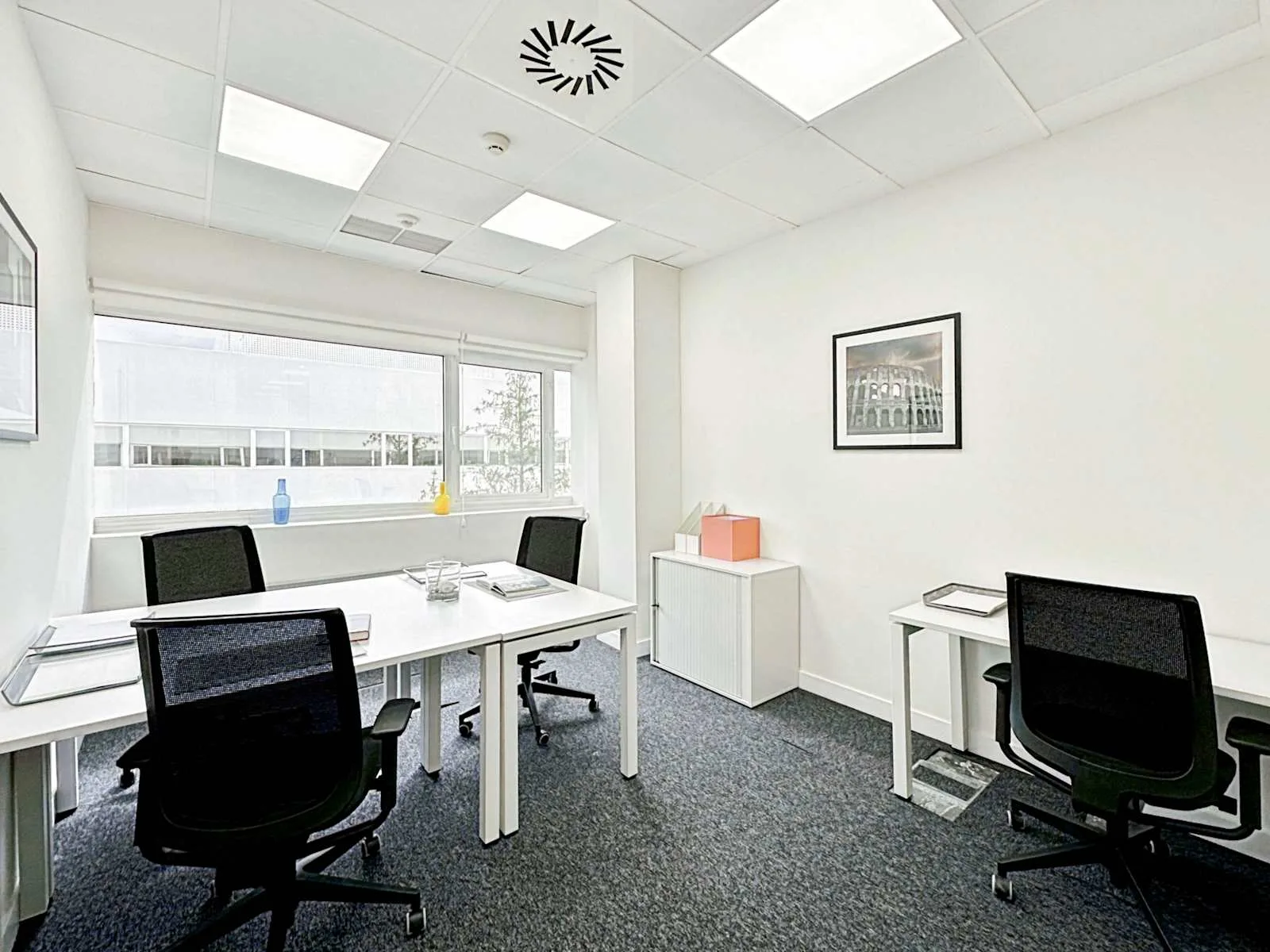 Regus Madrid, Tres Cantos, Despacho privado con 4 puestos, Tres Cantos