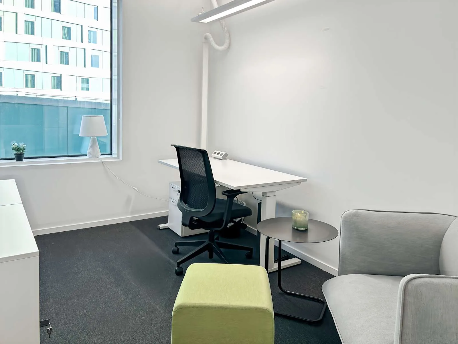 Regus Malmö, Hyllie Stationstorg, Private office, 1 desk, Malmö