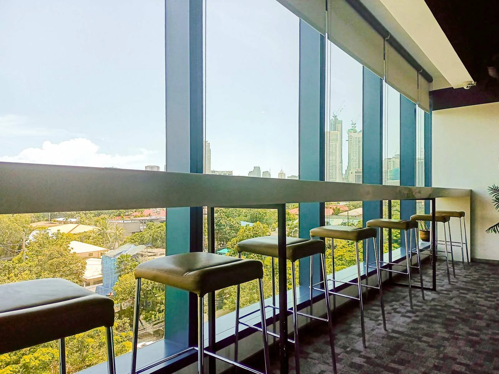 Regus MANILA, 8 Rockwell - Makati City, Coworking space, Makati City