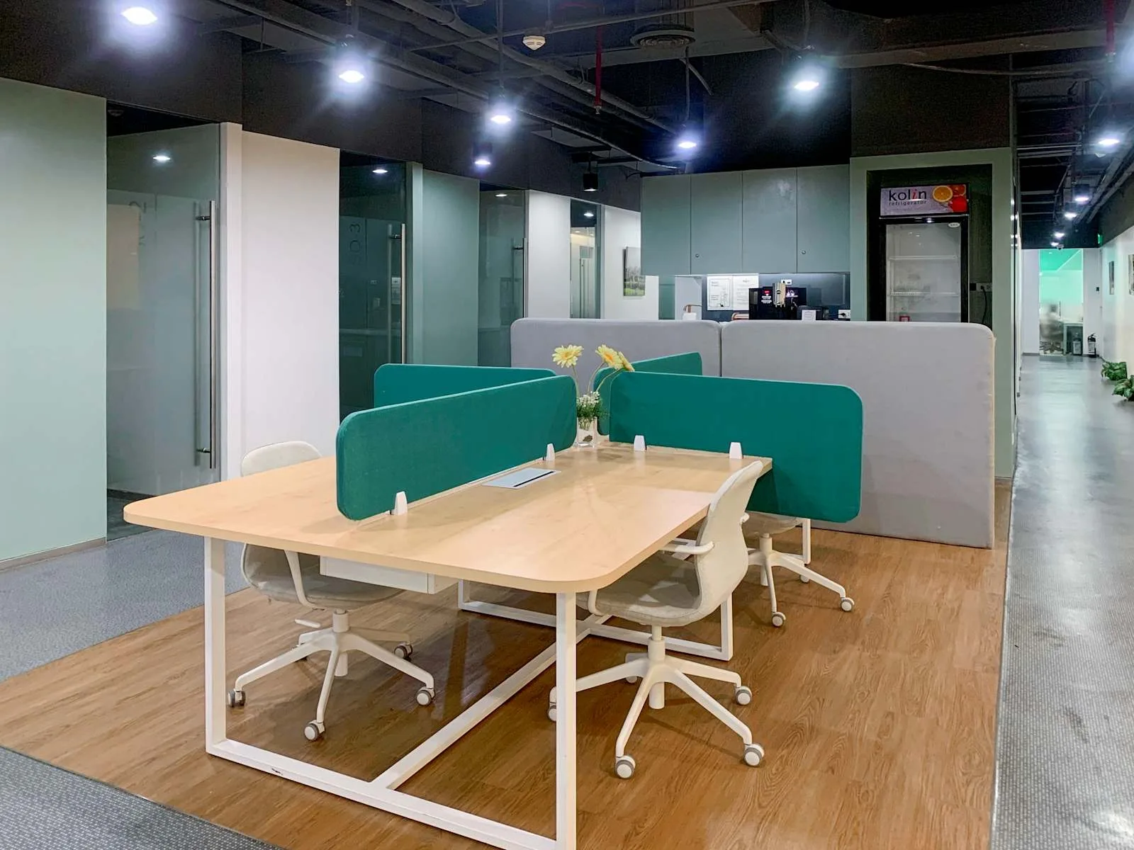 Regus MANILA, Filinvest One Building Alabang, Open-plan office, Muntinlupa