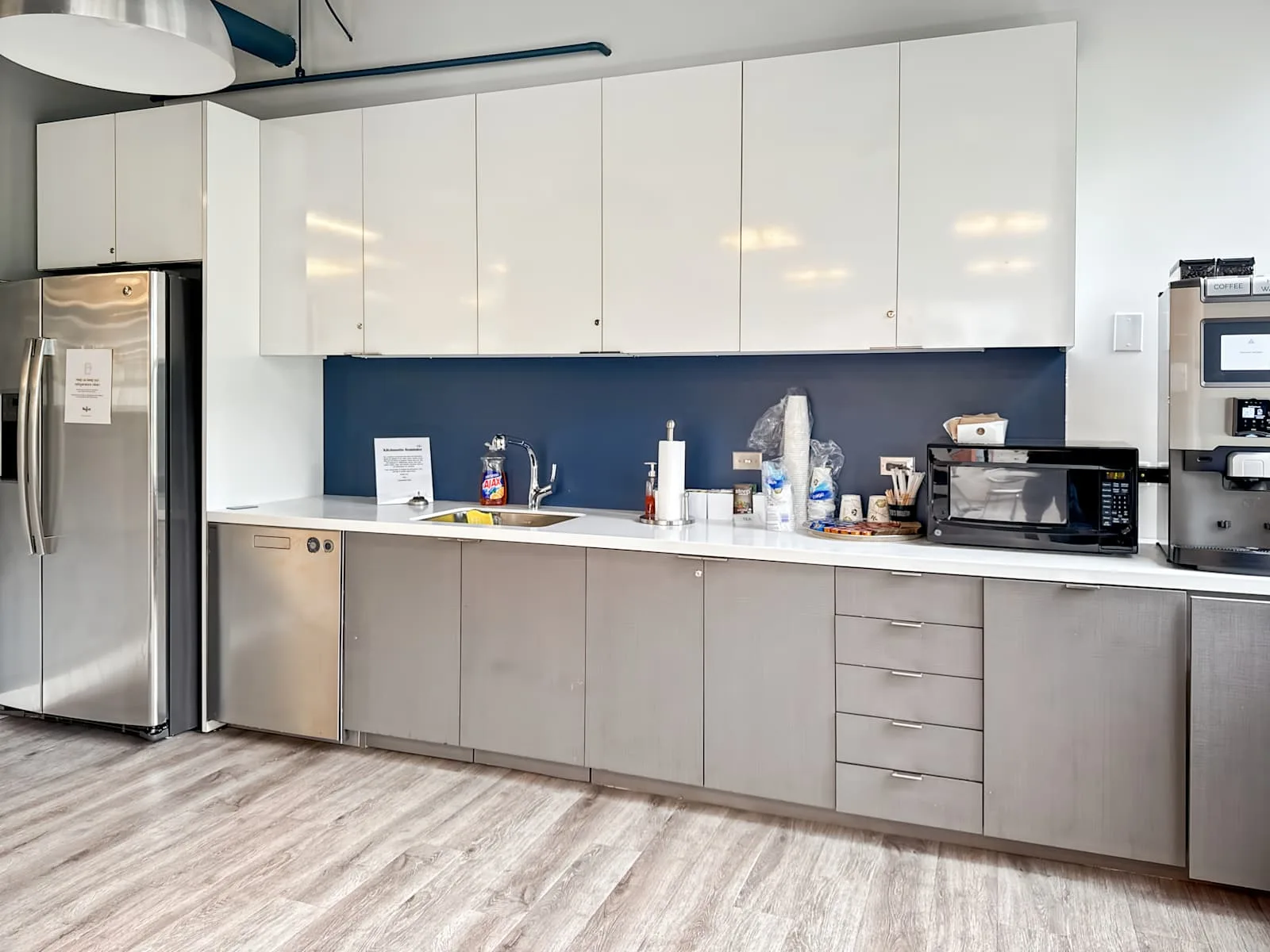Regus MD, Bethesda - Wisconsin Ave, Kitchen, Bethesda, MD