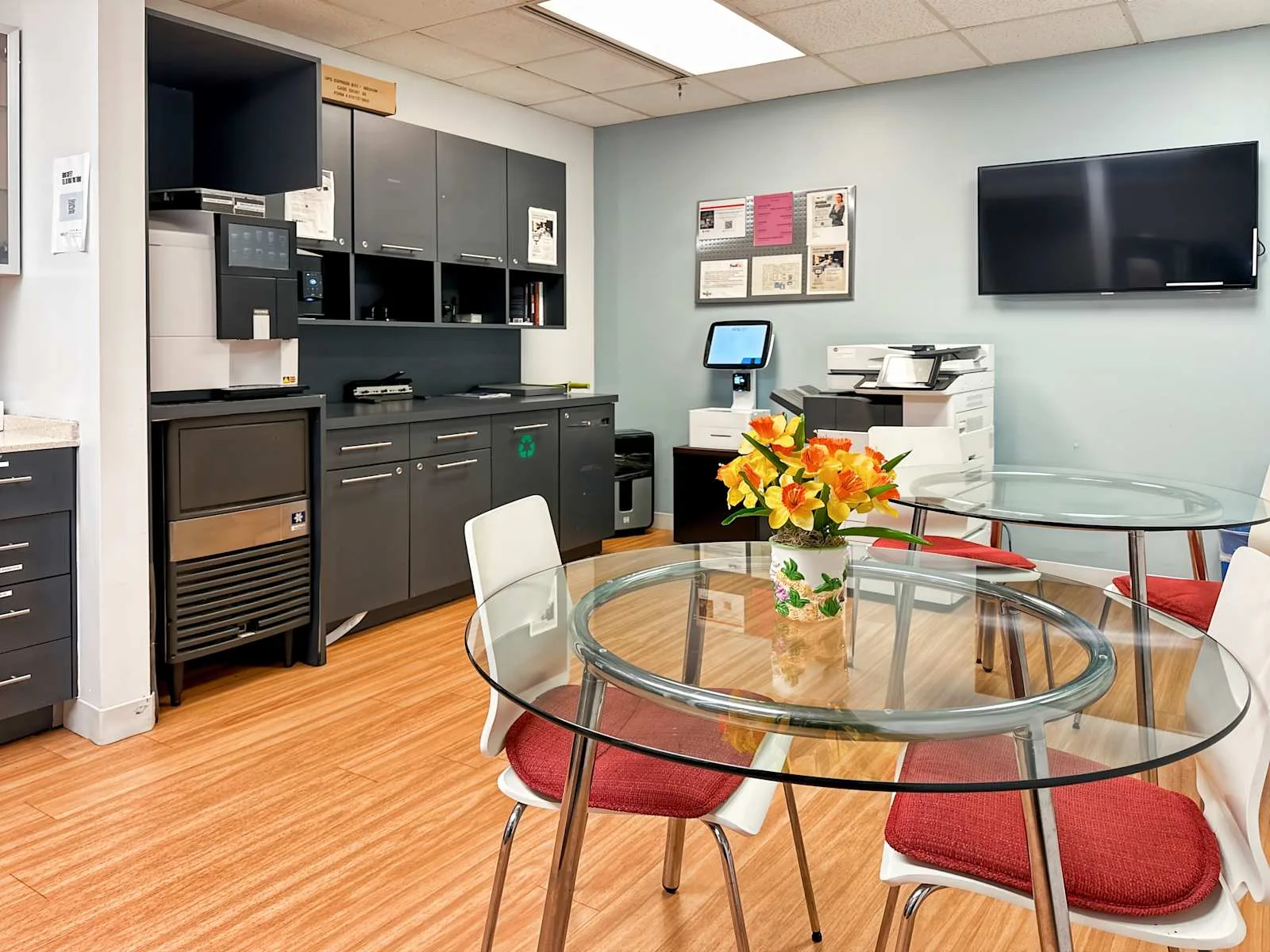 Regus MD, Columbia - Columbia Town Center II, Kitchen, Columbia, MD