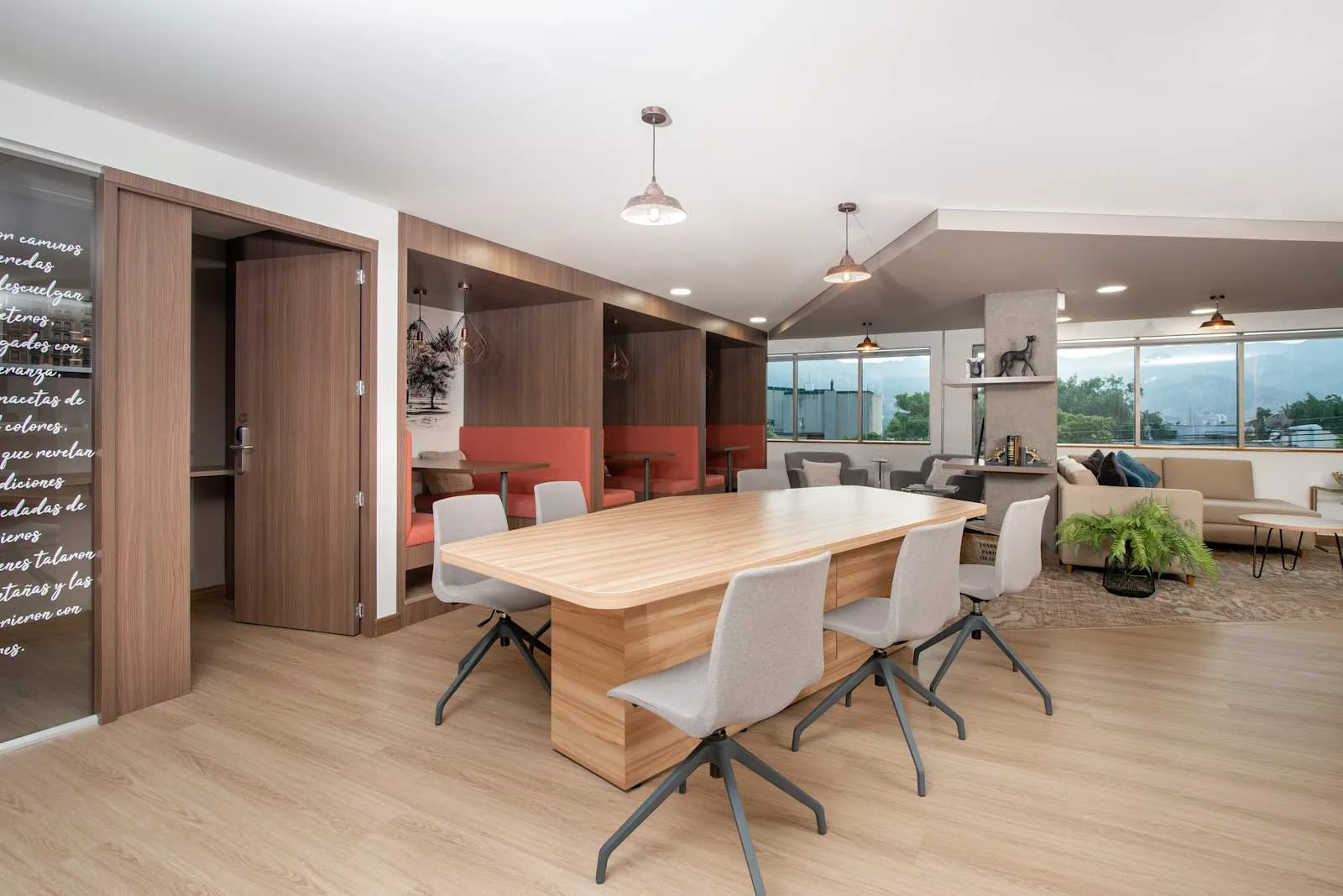 Regus MEDELLIN, Parque del Poblado, Espacio de coworking, Medellín