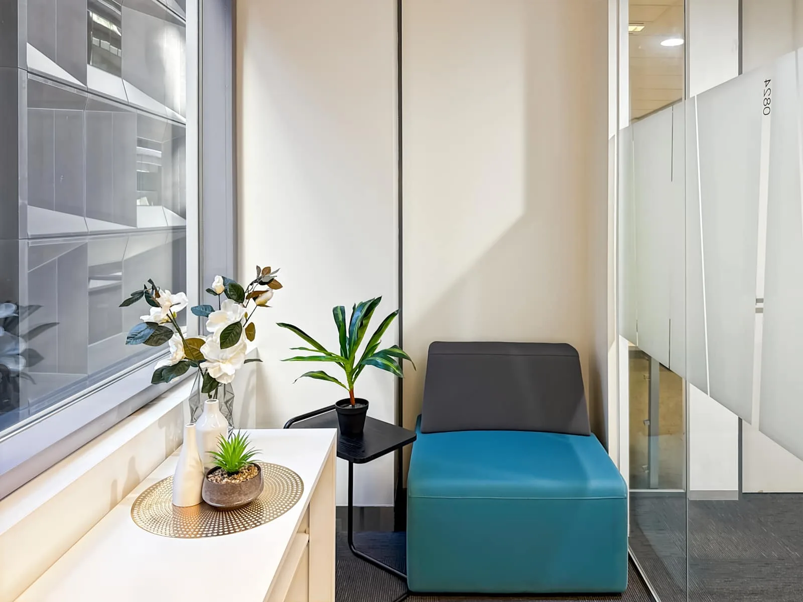 Regus MELBOURNE, 90 Collins Street, Lounge, Melbourne, VIC