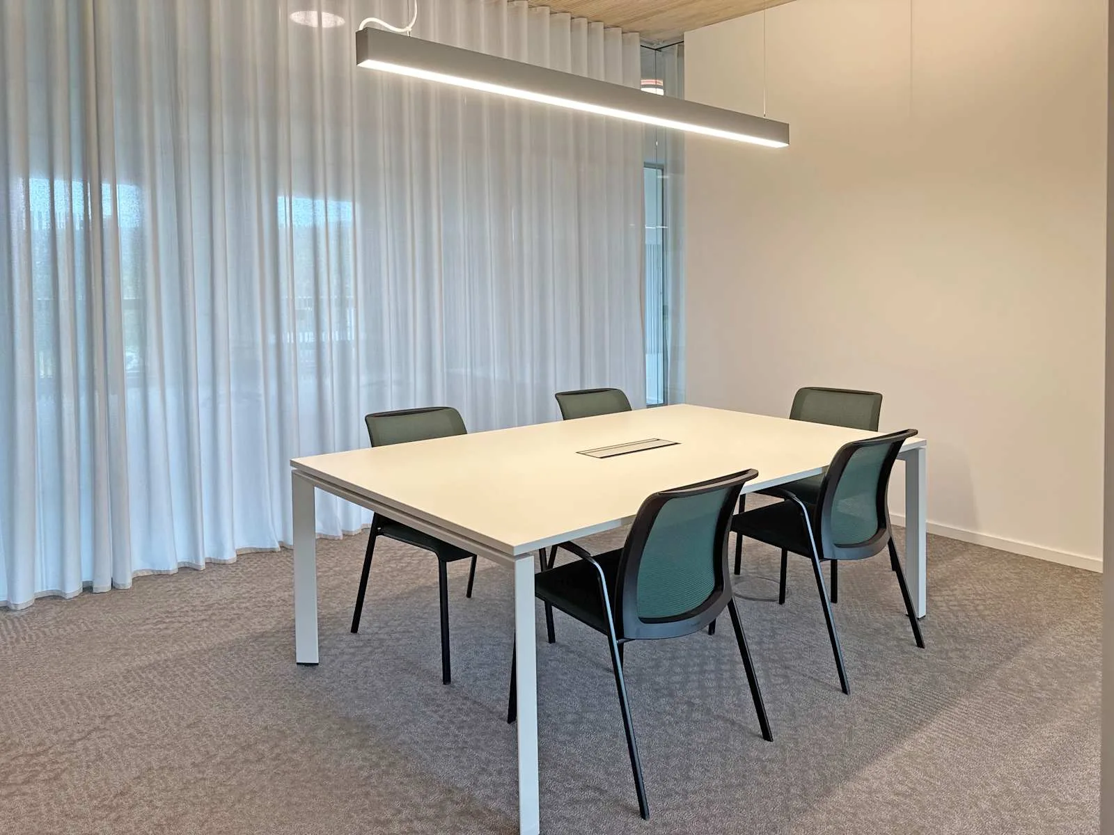 Regus METZINGEN, Friedrich-Henning Straße, Meeting room for 5 people, Metzingen