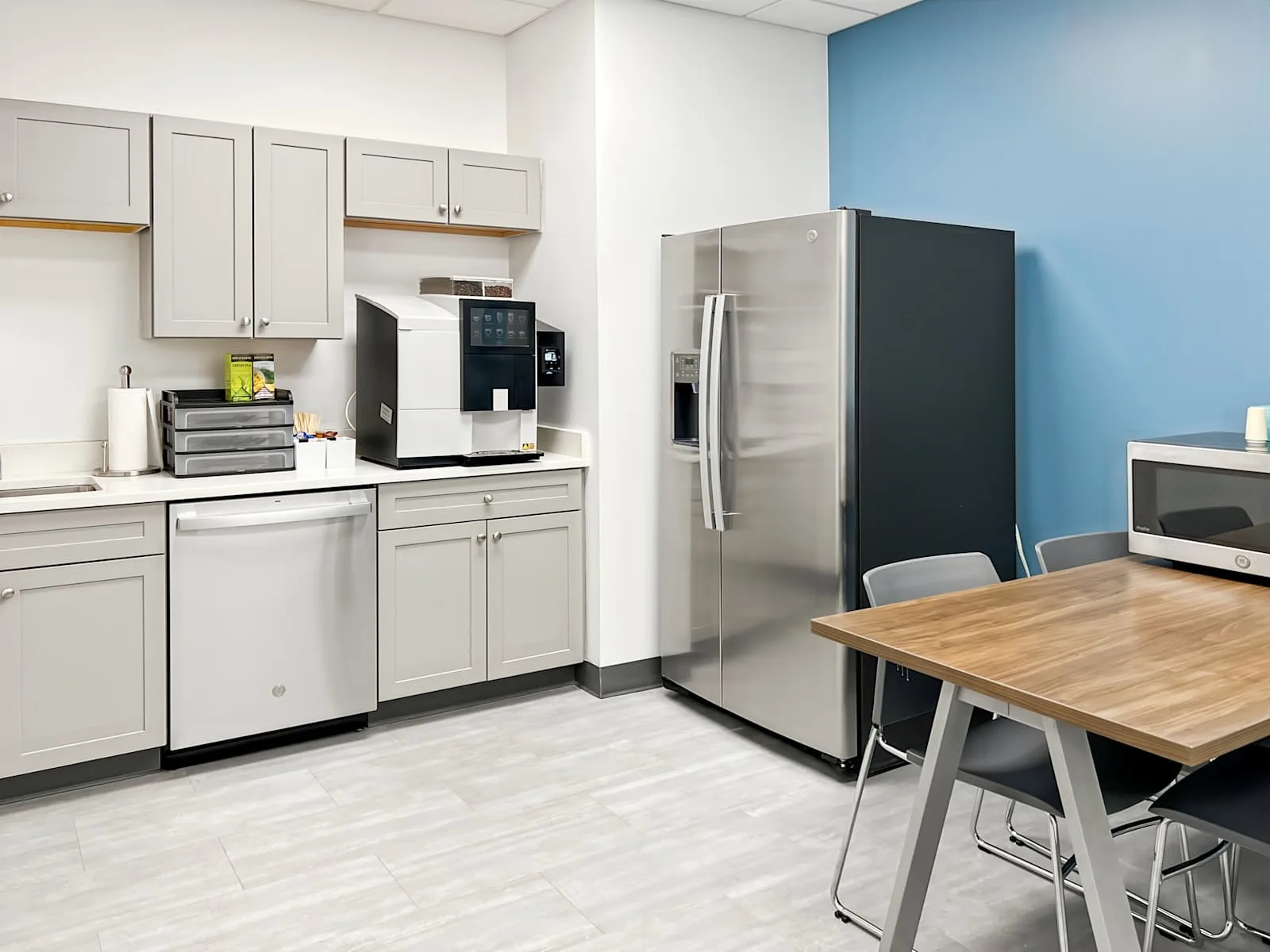 Regus MI, Grand Rapids - Broadmoor Ave, Kitchen, Grand Rapids, MI