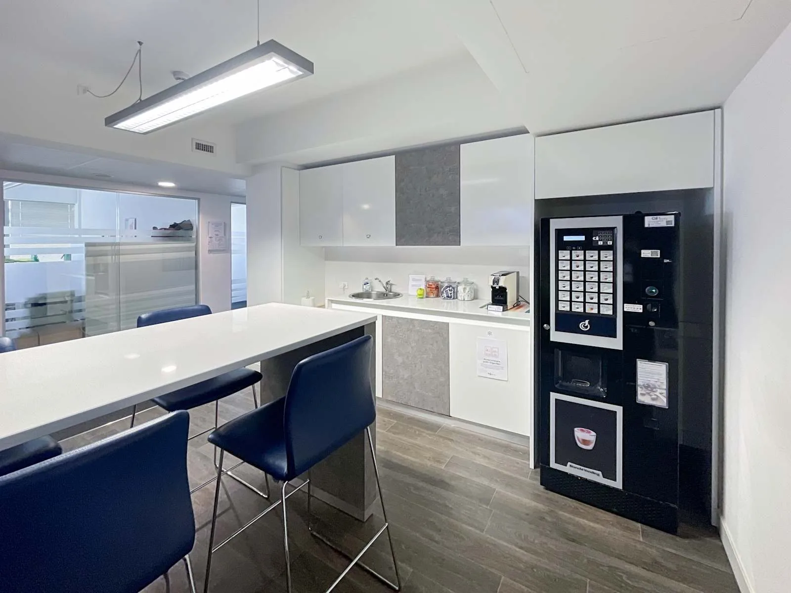 Regus MILAN, Viale Monza, Kitchen, Sesto San Giovanni