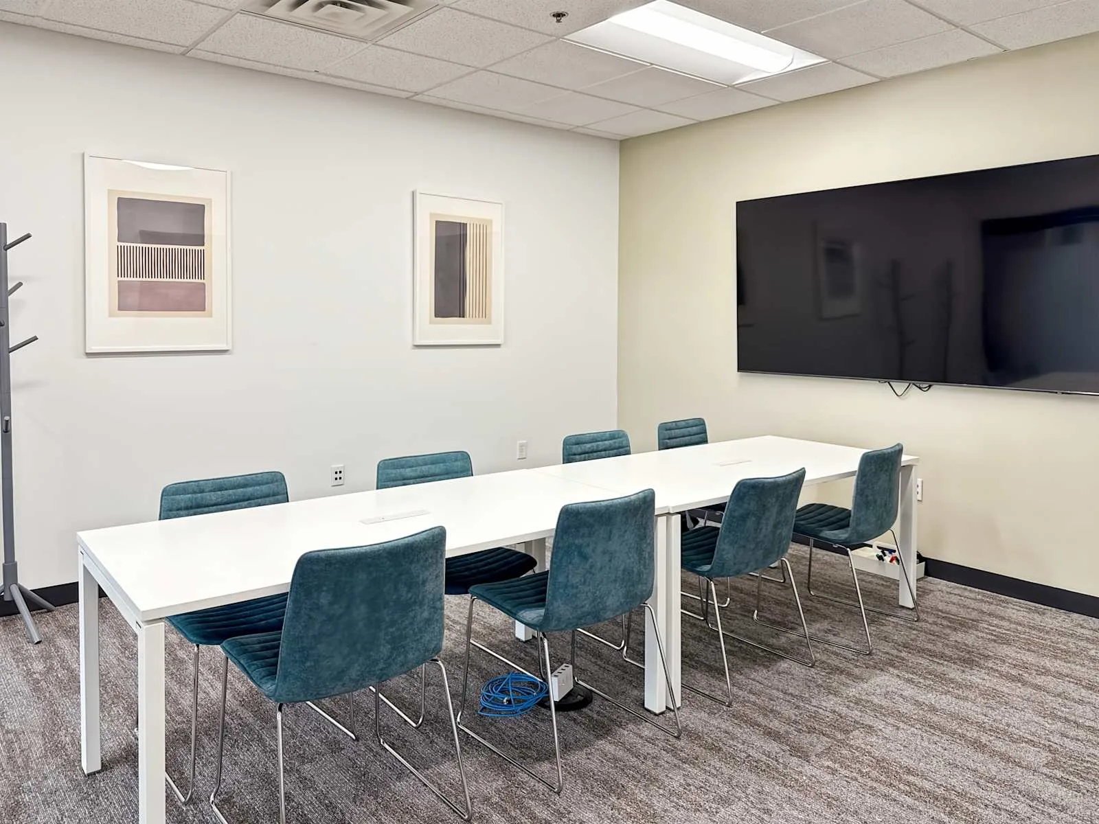Regus MN, Eagan - Eagan Wood Dr, Meeting room for 8 people, Eagan, MN