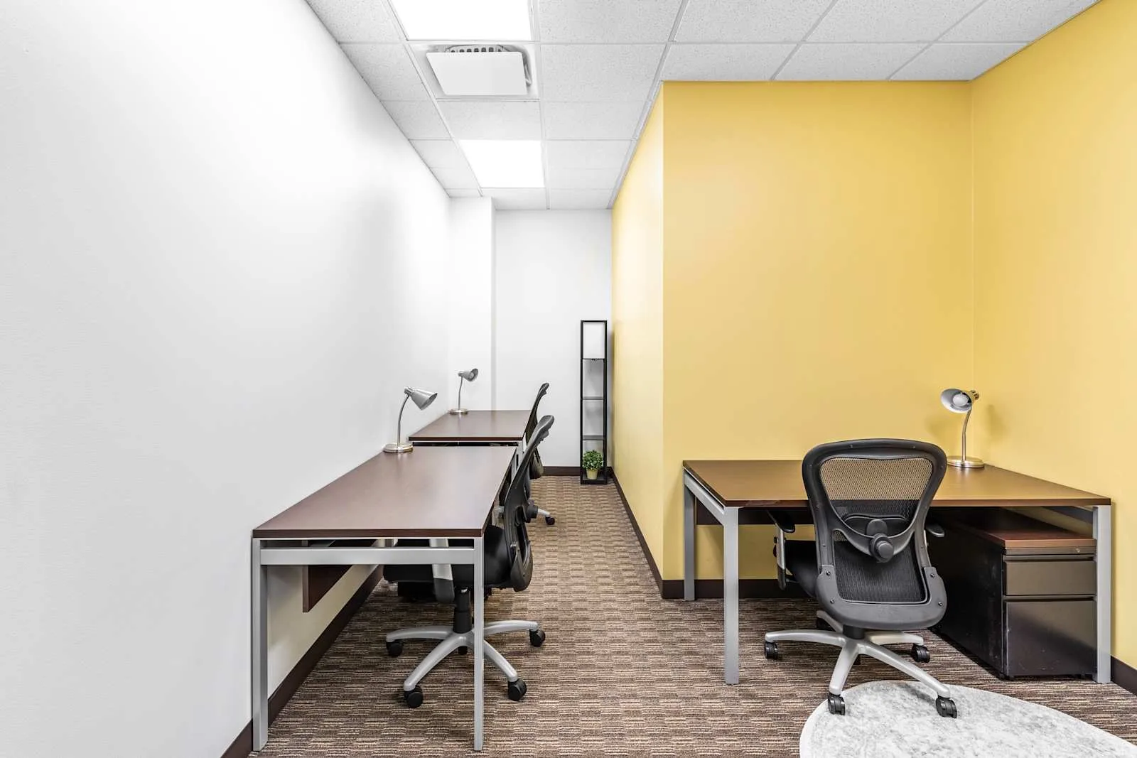 Regus MN, Lake Elmo - Lake Elmo, Private office, 3 desks, Lake Elmo, MN