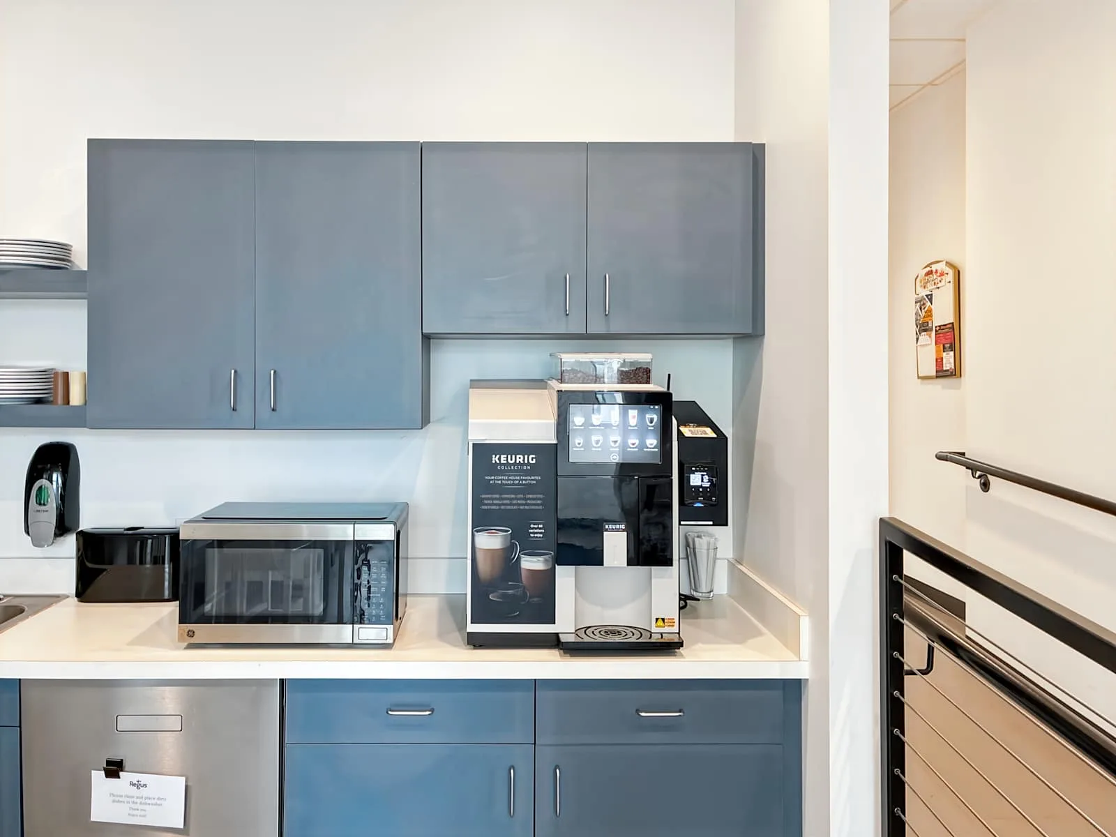 Regus MN, Lakeville - Holyoke Ave, Kitchen, Lakeville, MN