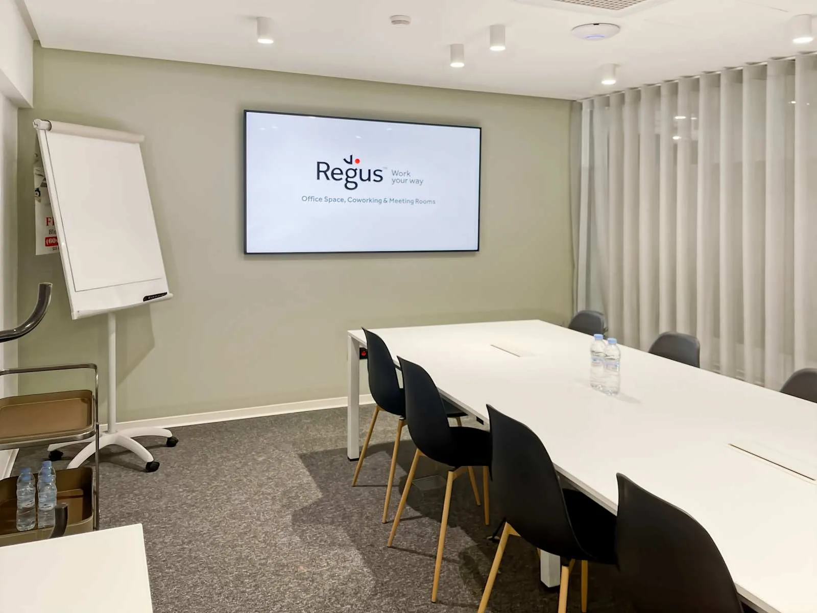 Regus Mohammedia, Fdala Business Center, Meeting room for 8 people, Mohammedia, Morocco