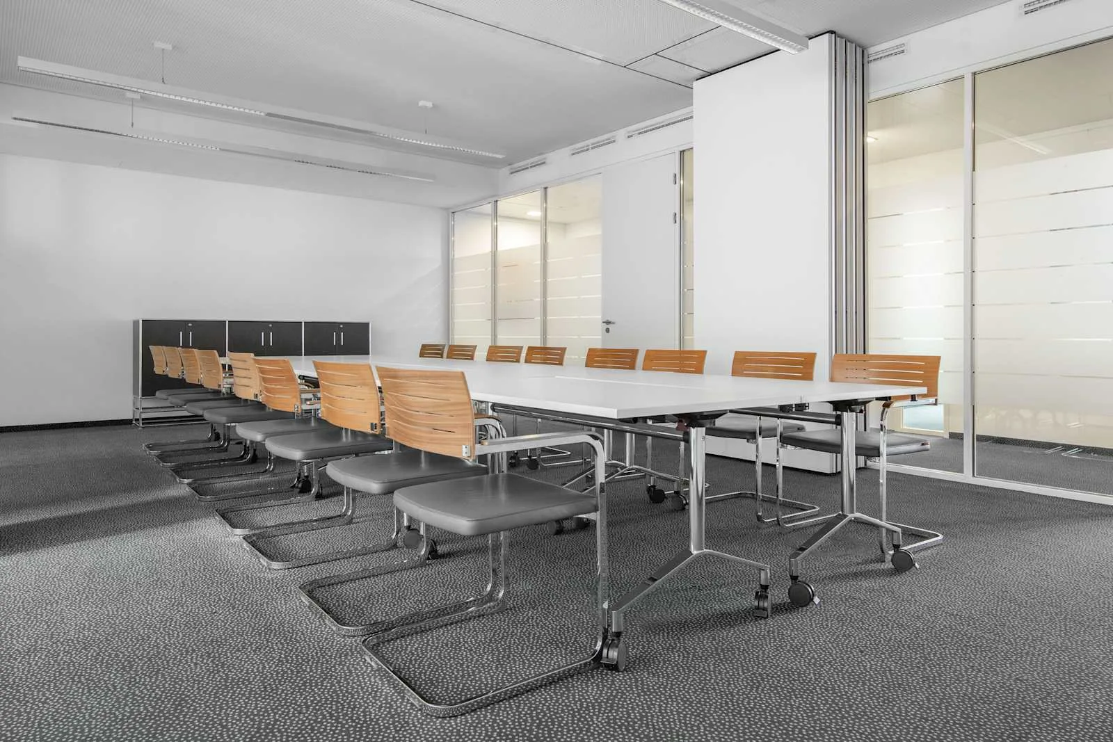 Regus MUNICH, Nymphenburger Höfe, Meeting room for 16 people, Munich