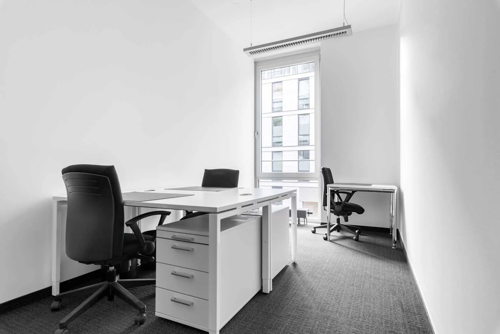 Regus MUNICH, Parkstadt Schwabing, Privatbüro mit 3 Arbeitsplätzen, München