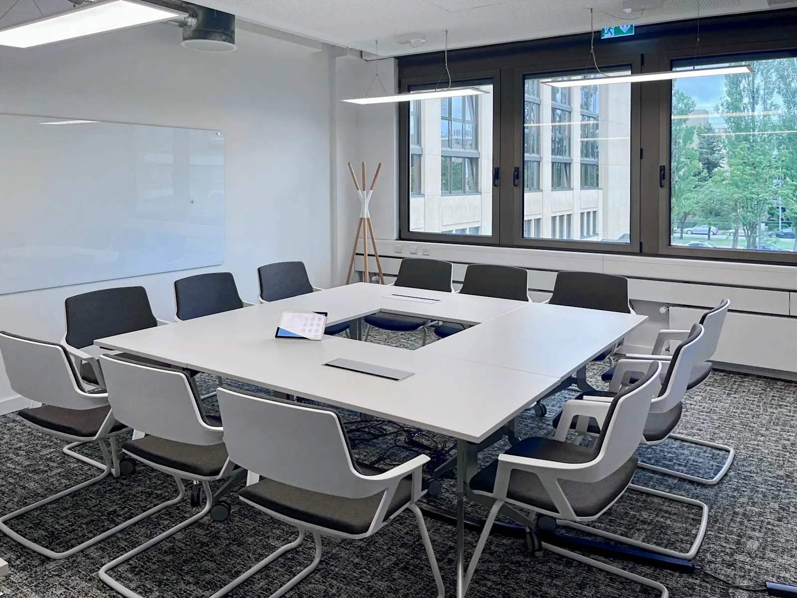 Regus MUNICH, Perlach, Besprechungsraum für 13 Personen, München
