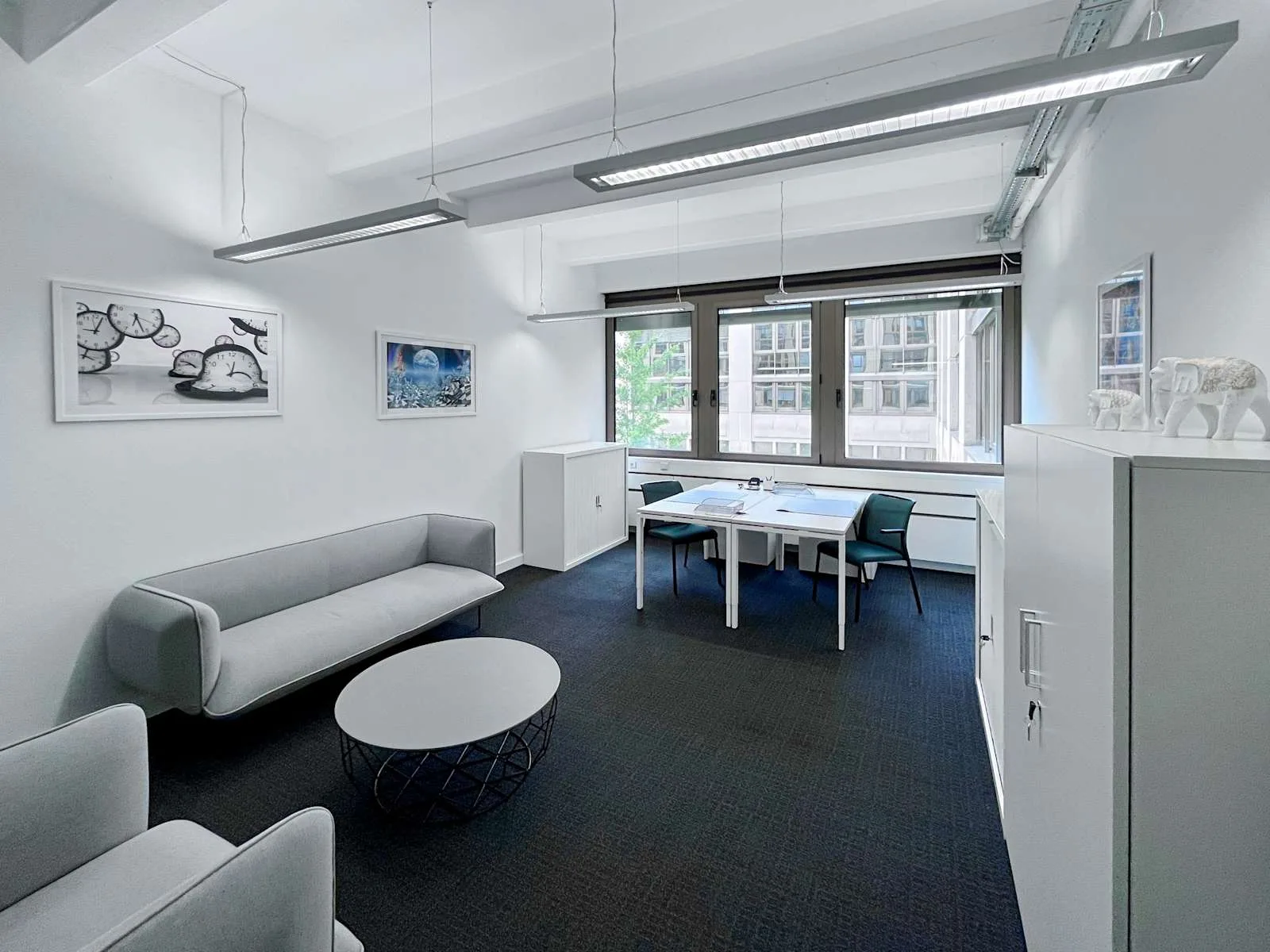 Regus MUNICH, Perlach, Privatbüro mit 4 Arbeitsplätzen, München
